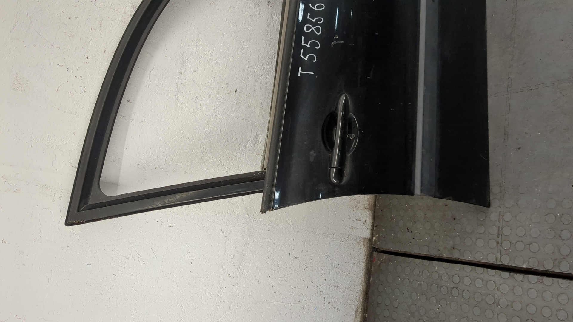 Дверь передняя правая