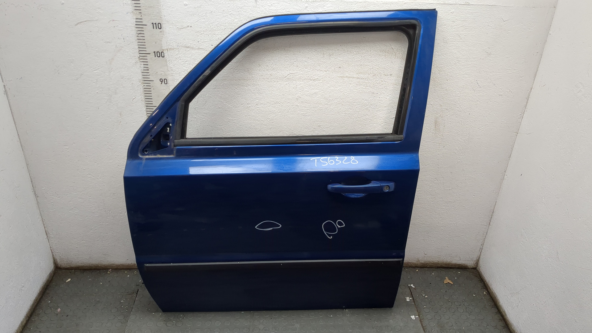 Дверь передняя левая