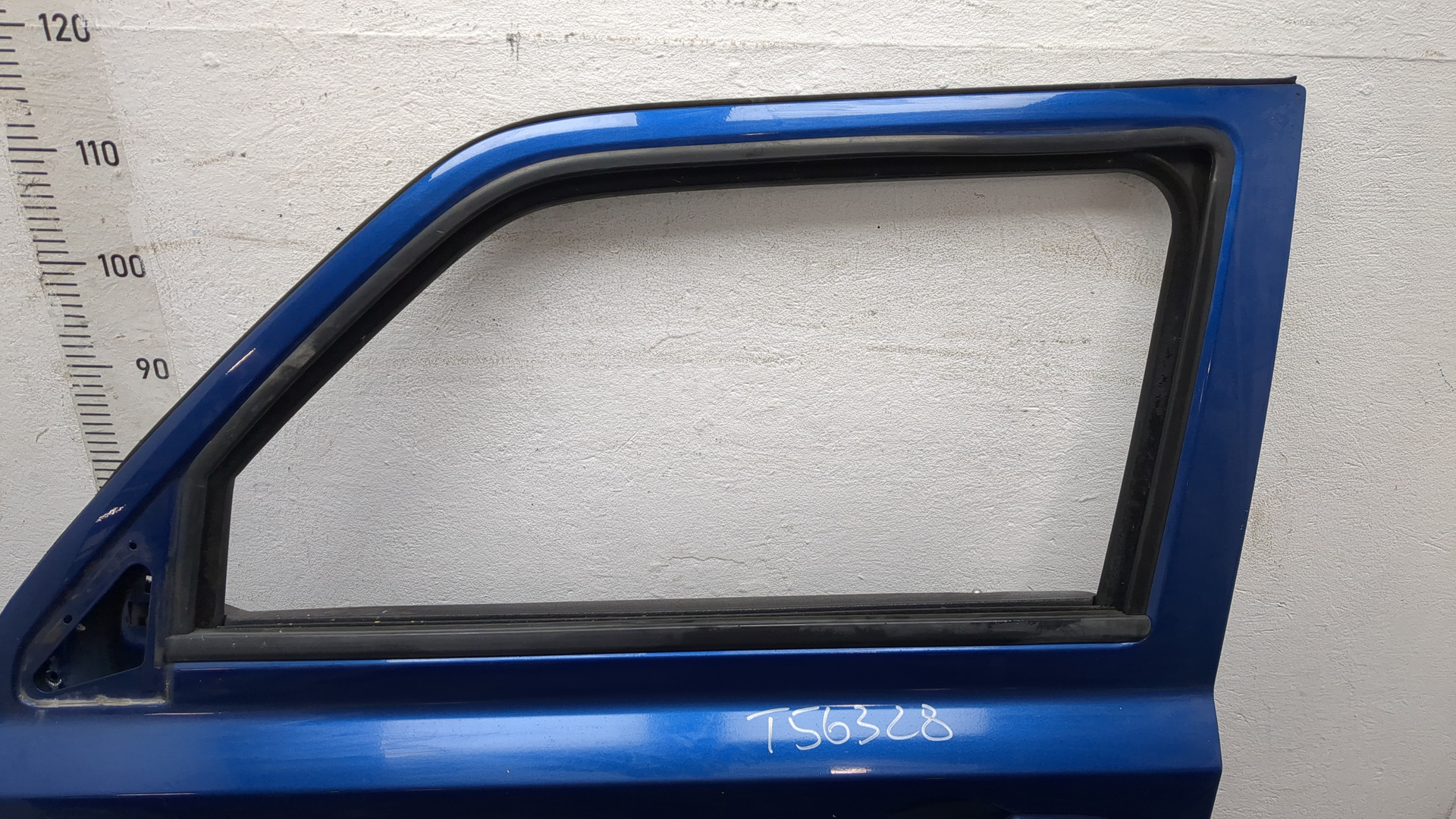 Дверь передняя левая