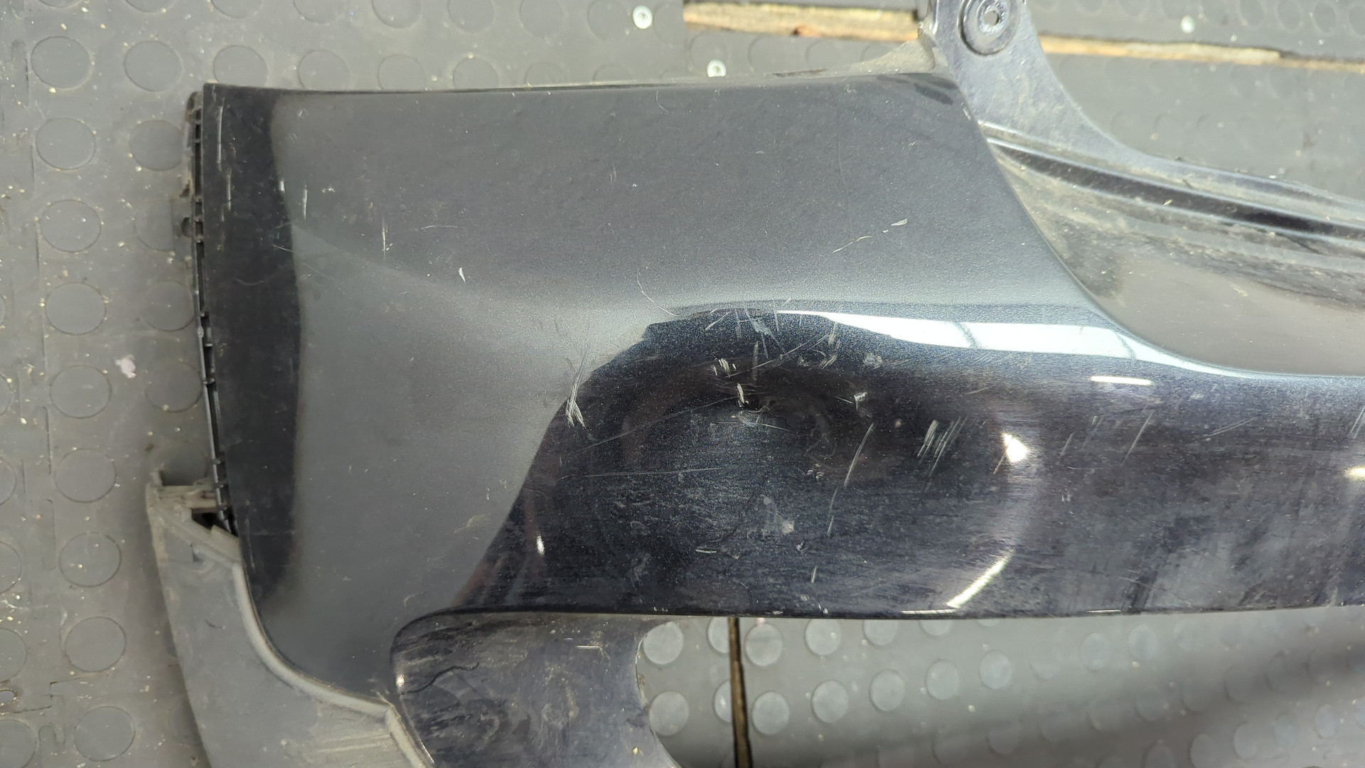 Бампер задний