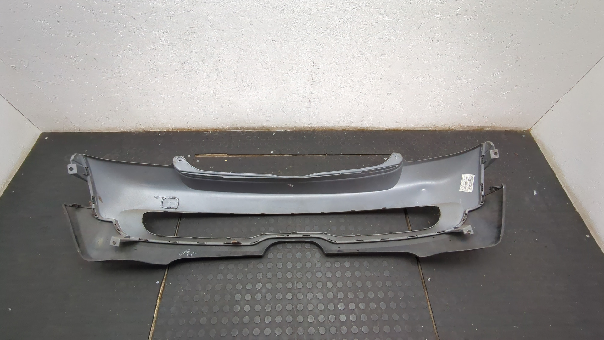 Бампер задний