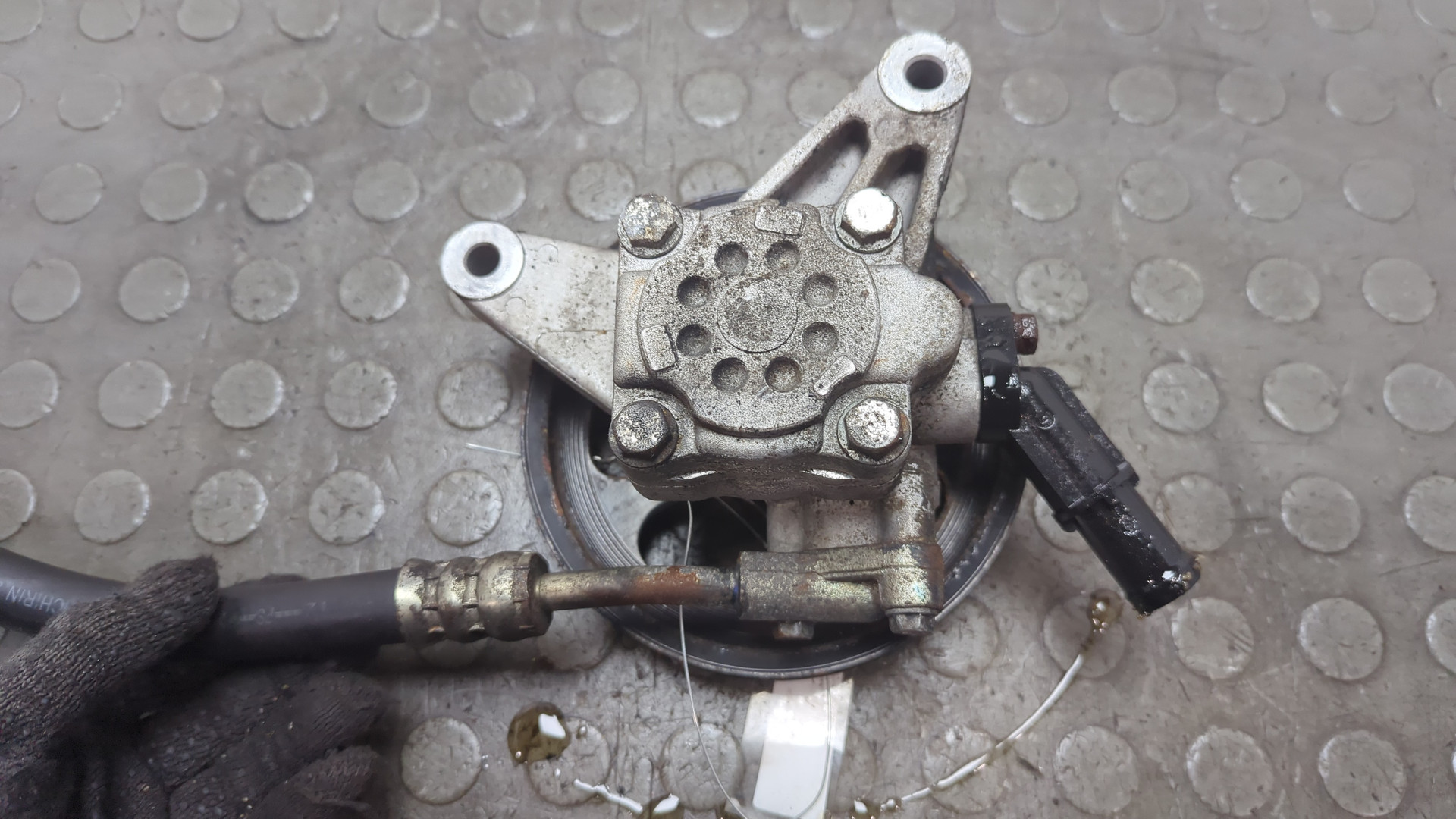 Насос ГУР (гидроусилитель руля)