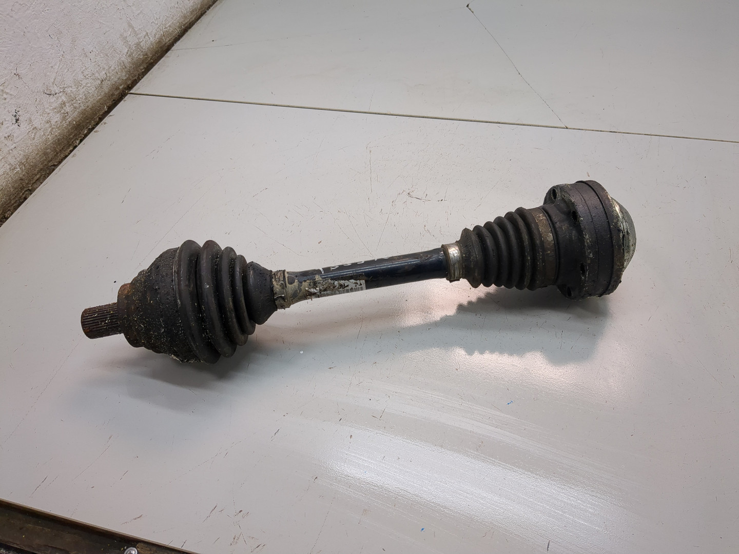 Полуось передняя левая