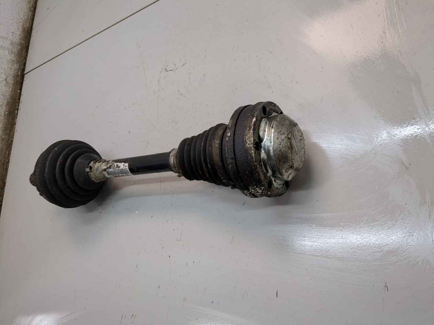 Полуось передняя левая