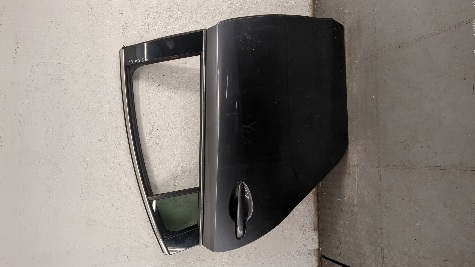 Дверь задняя правая