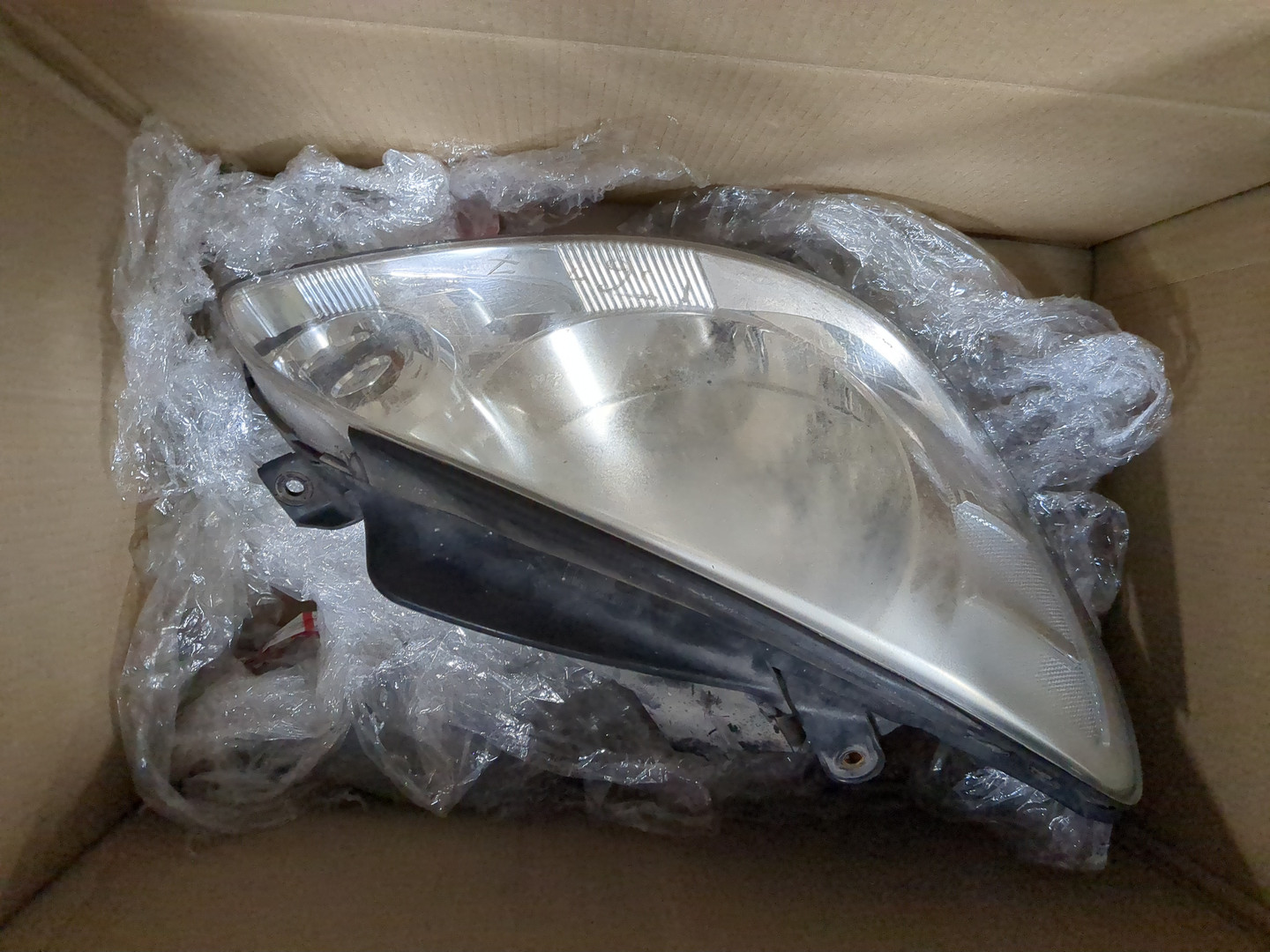 Фара правая