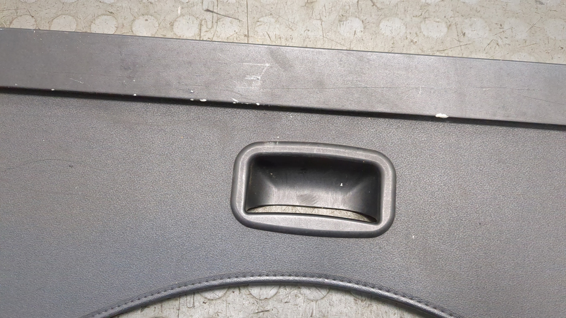 Шторка багажника