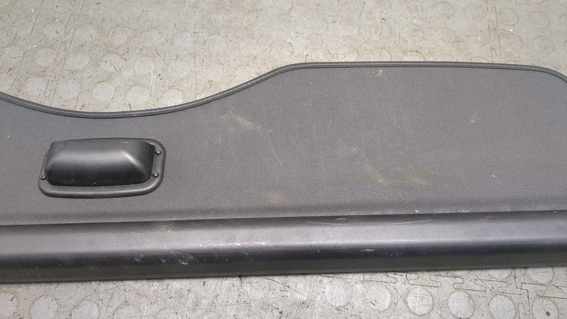 Шторка багажника