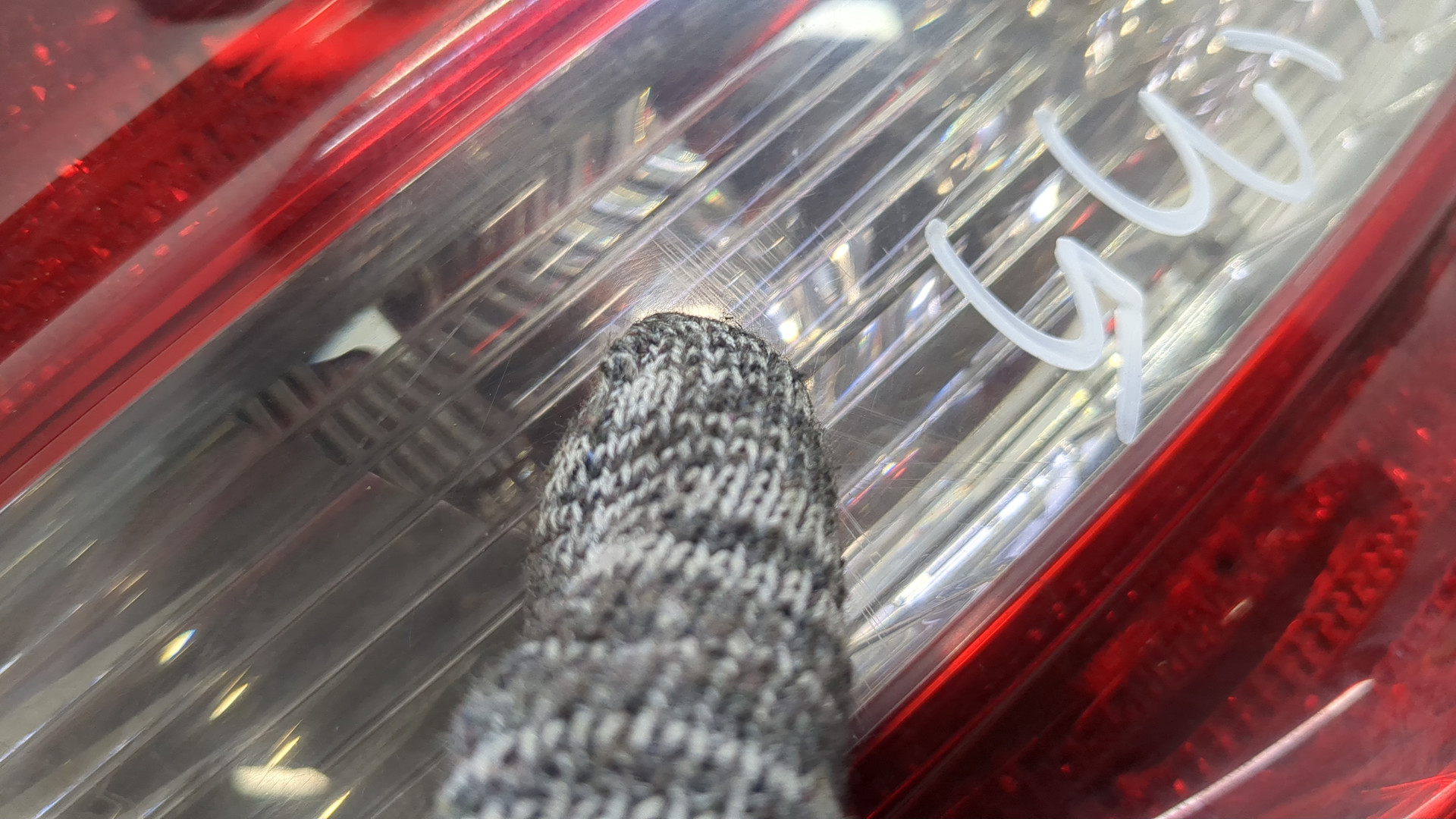 Фонарь задний левый