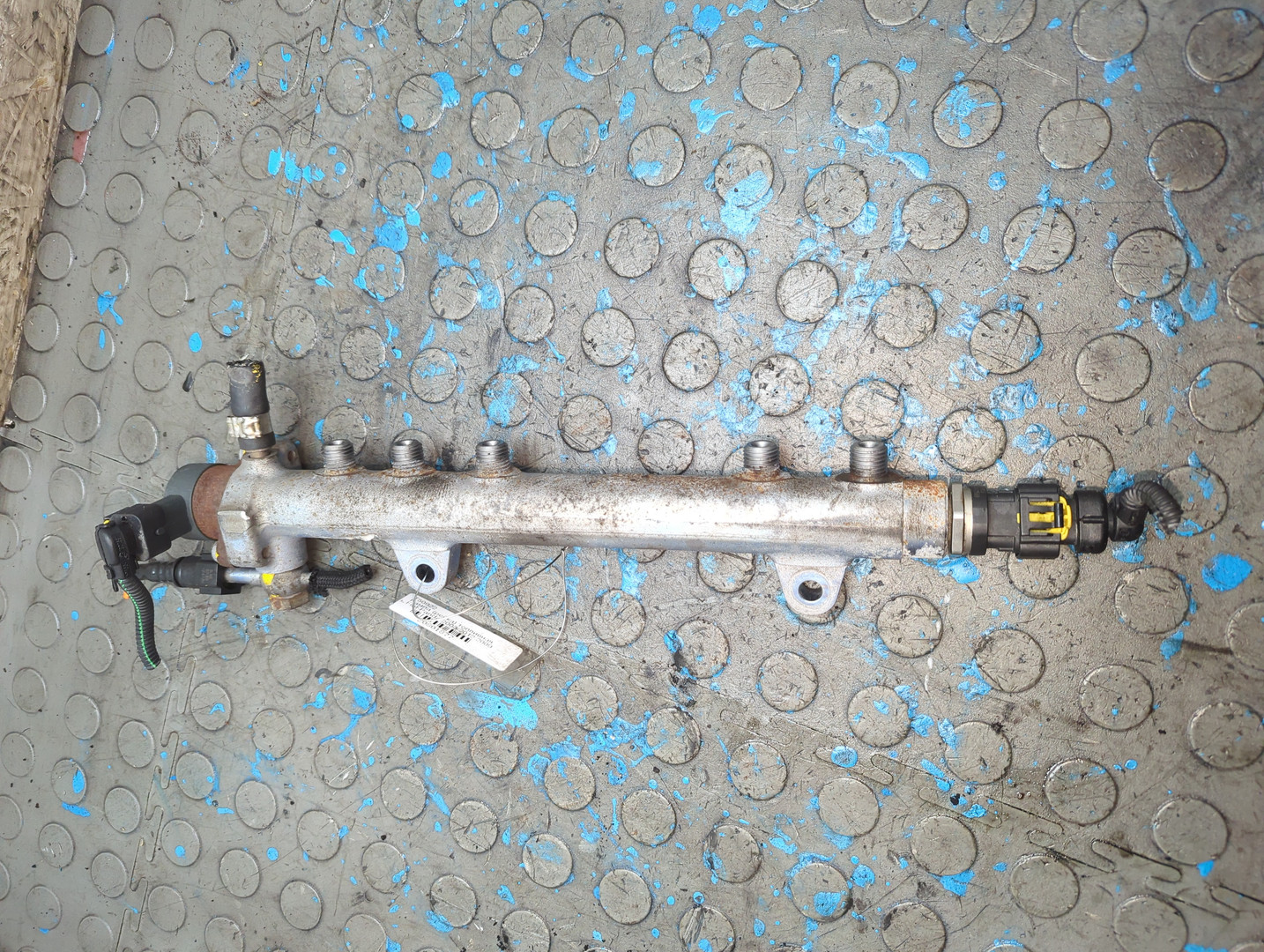 Рейка топливная (рампа)