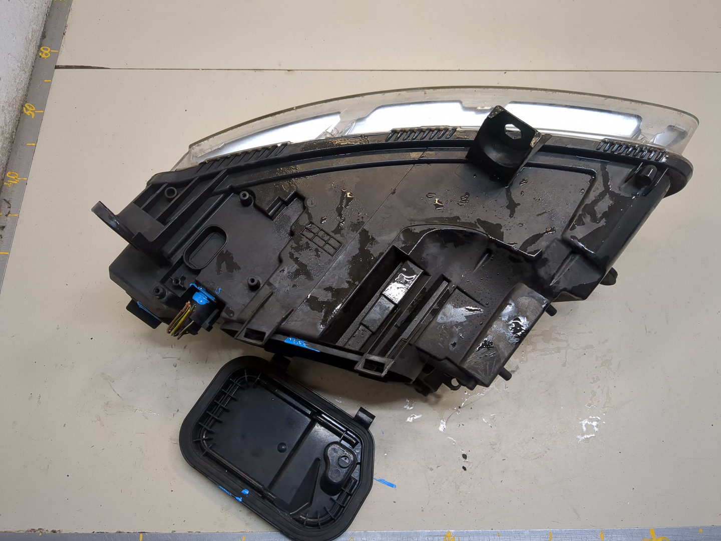 Фара правая