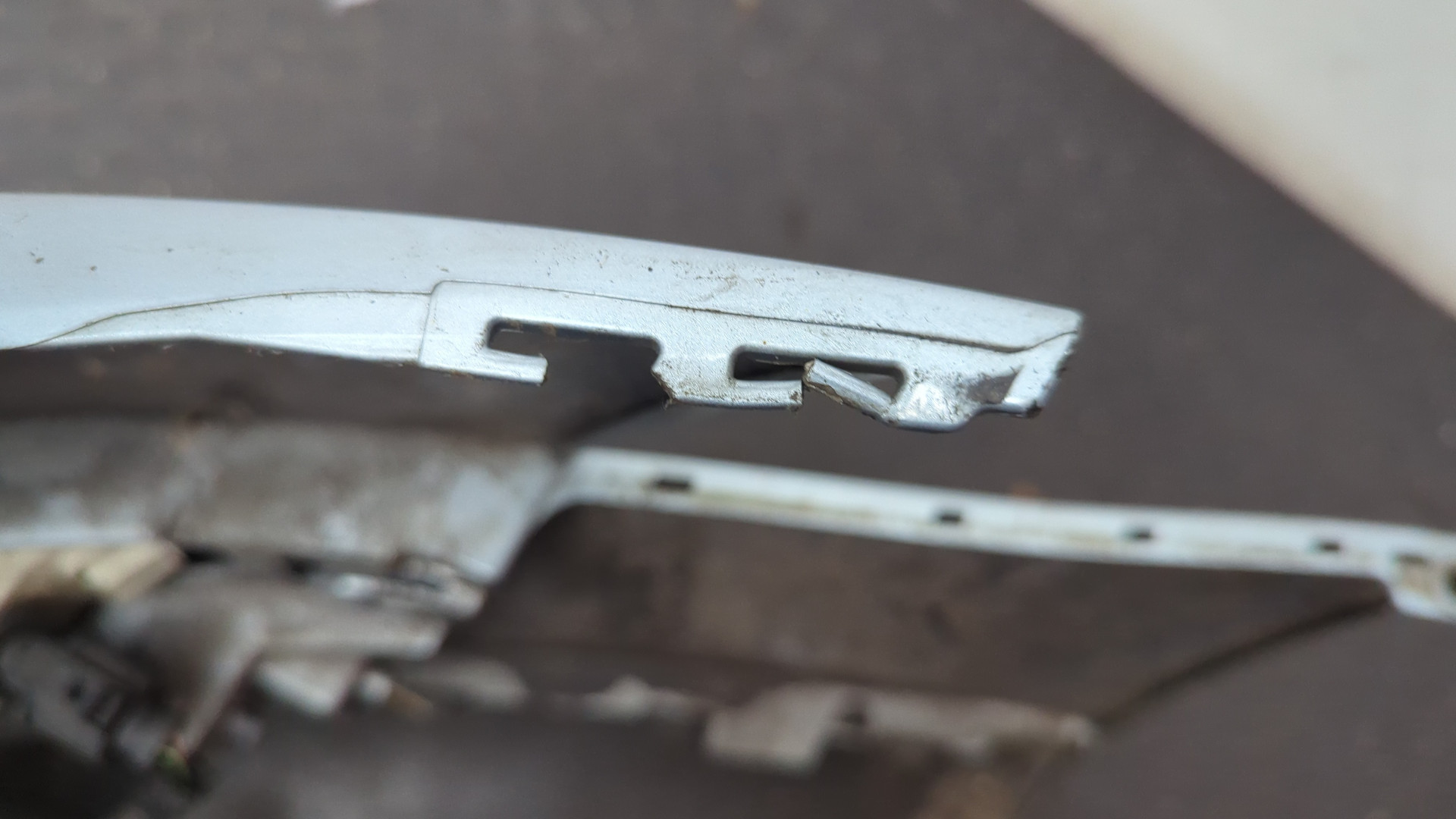 Бампер передний