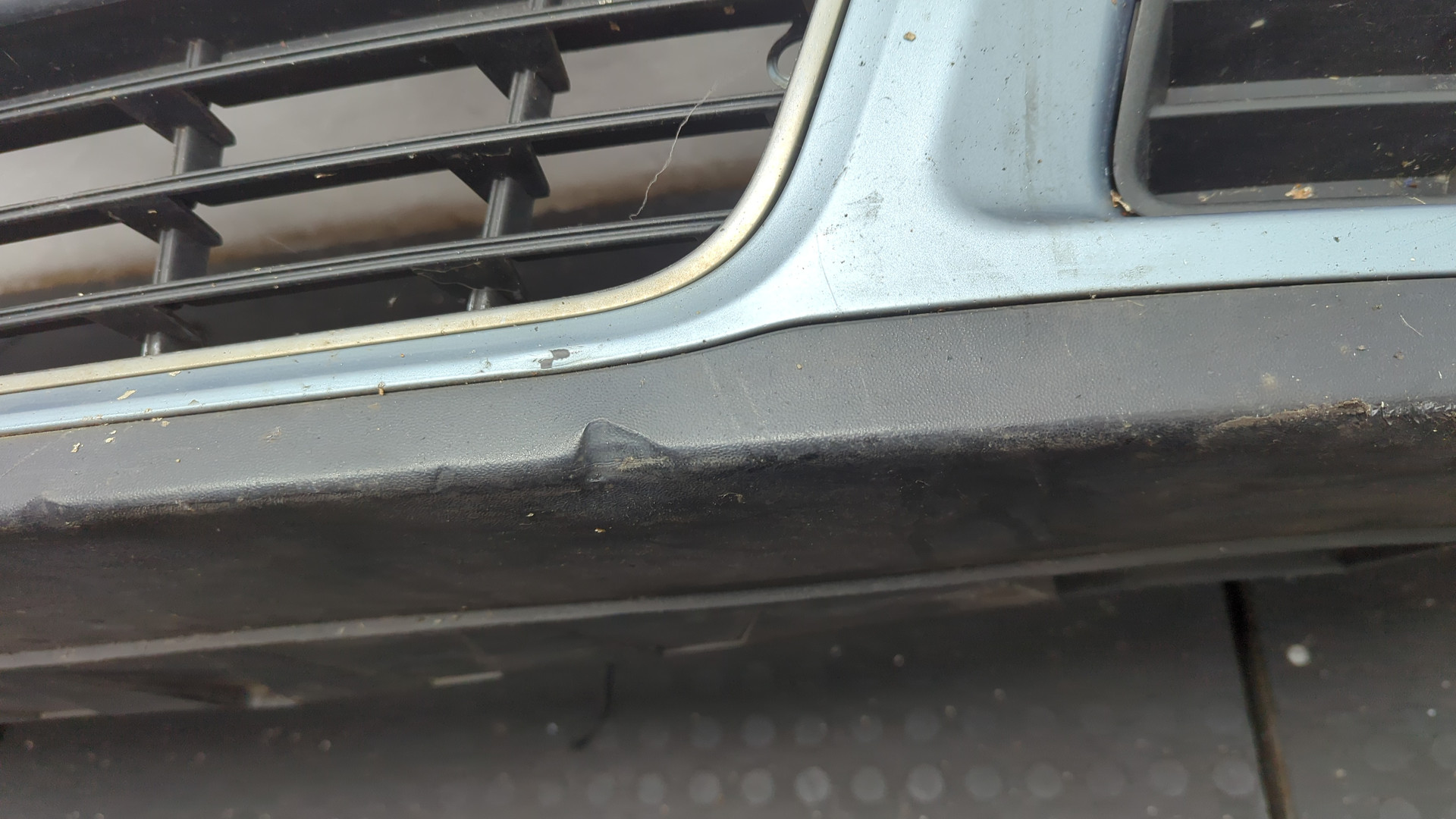 Бампер передний