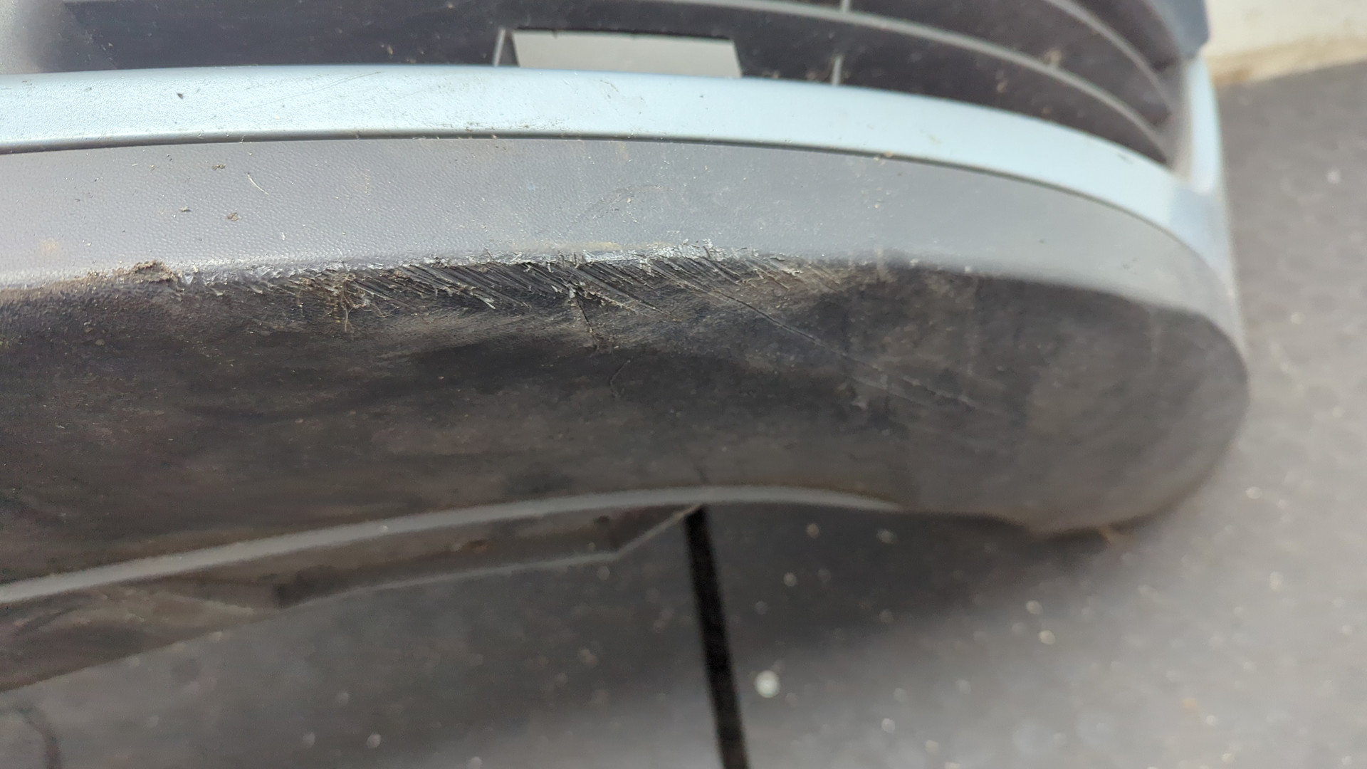 Бампер передний