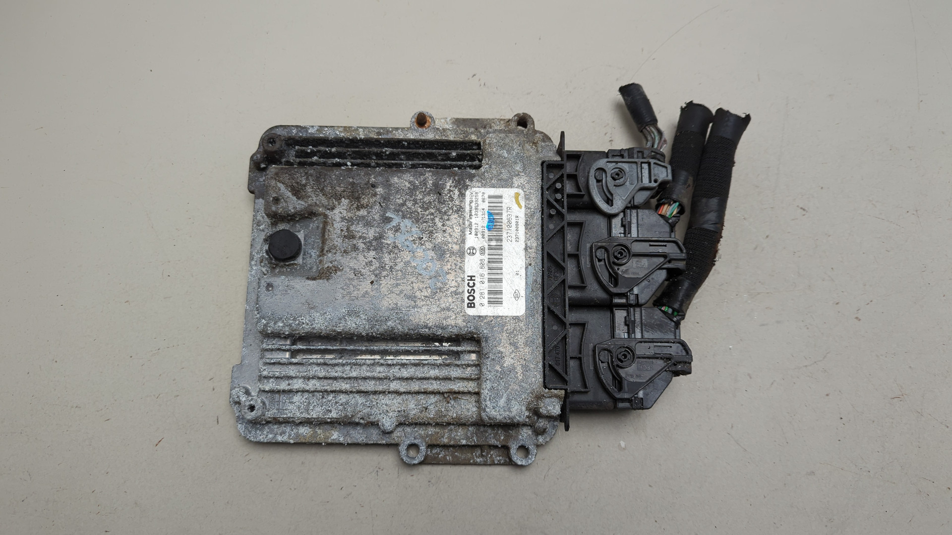 Блок управления двигателем