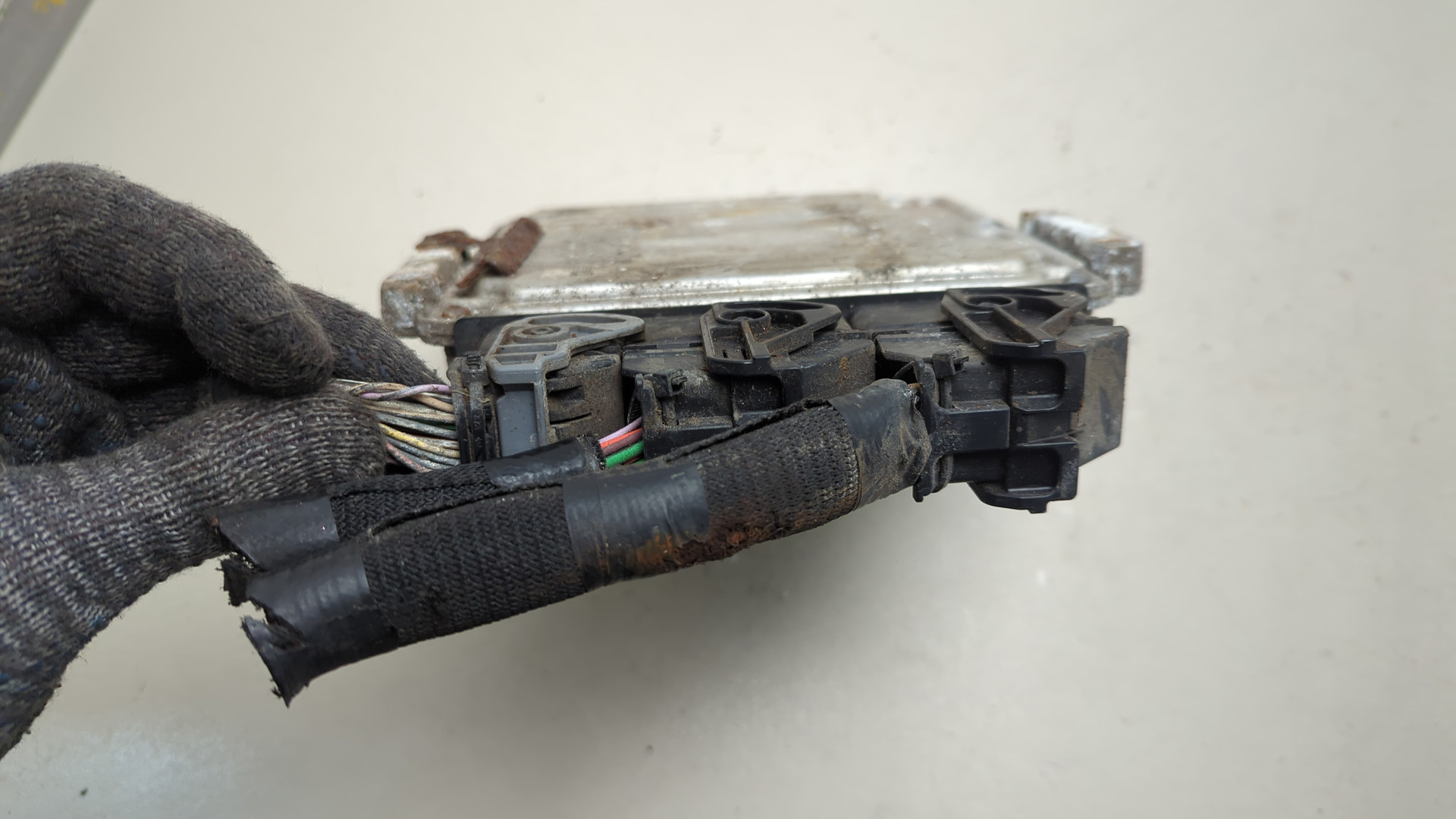 Блок управления двигателем