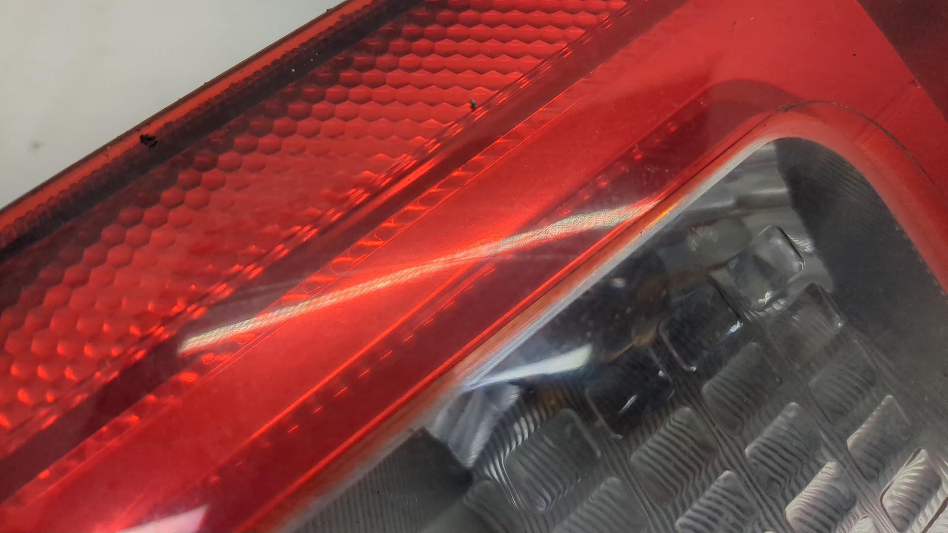 Фонарь задний левый