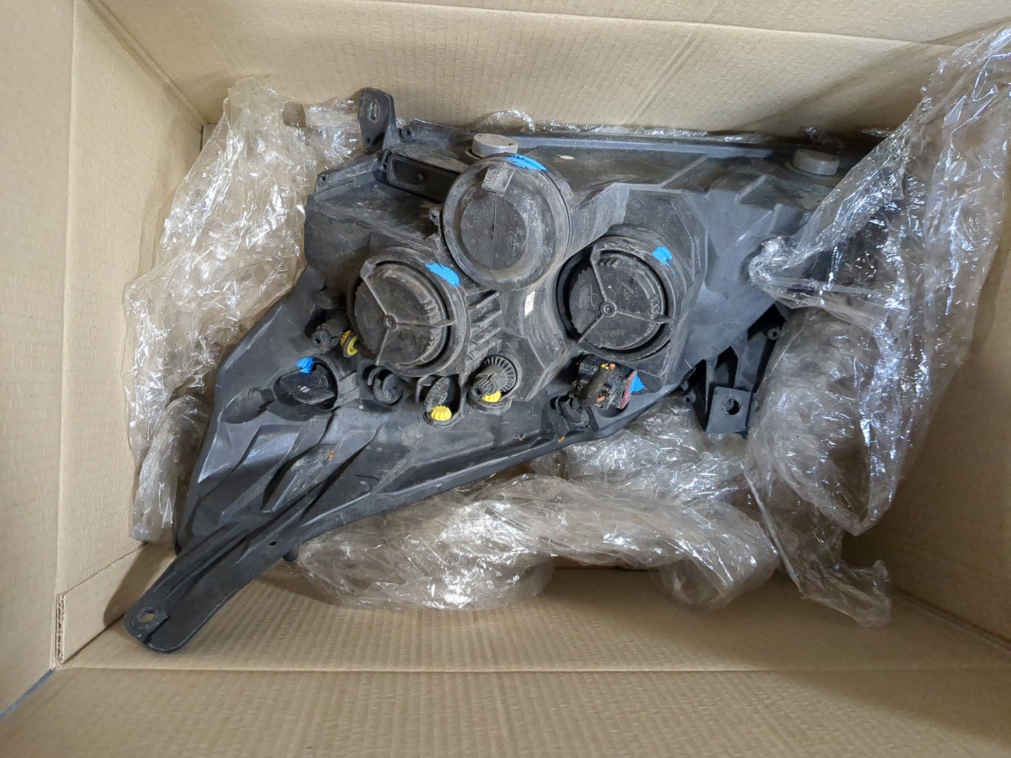 Фара правая