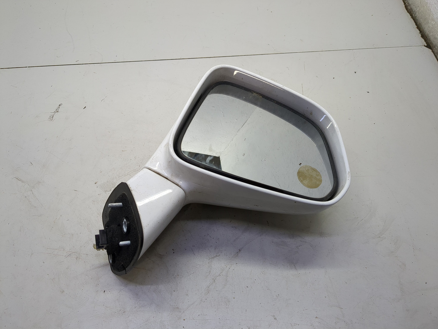 Зеркало правое электрическое