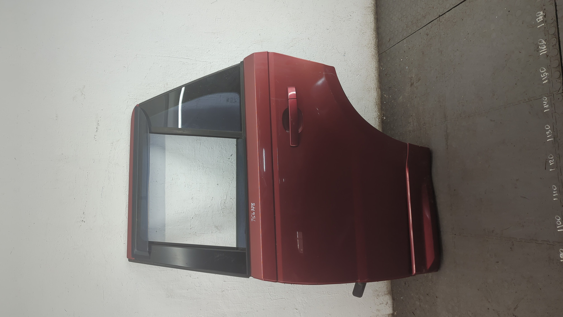 Дверь задняя левая