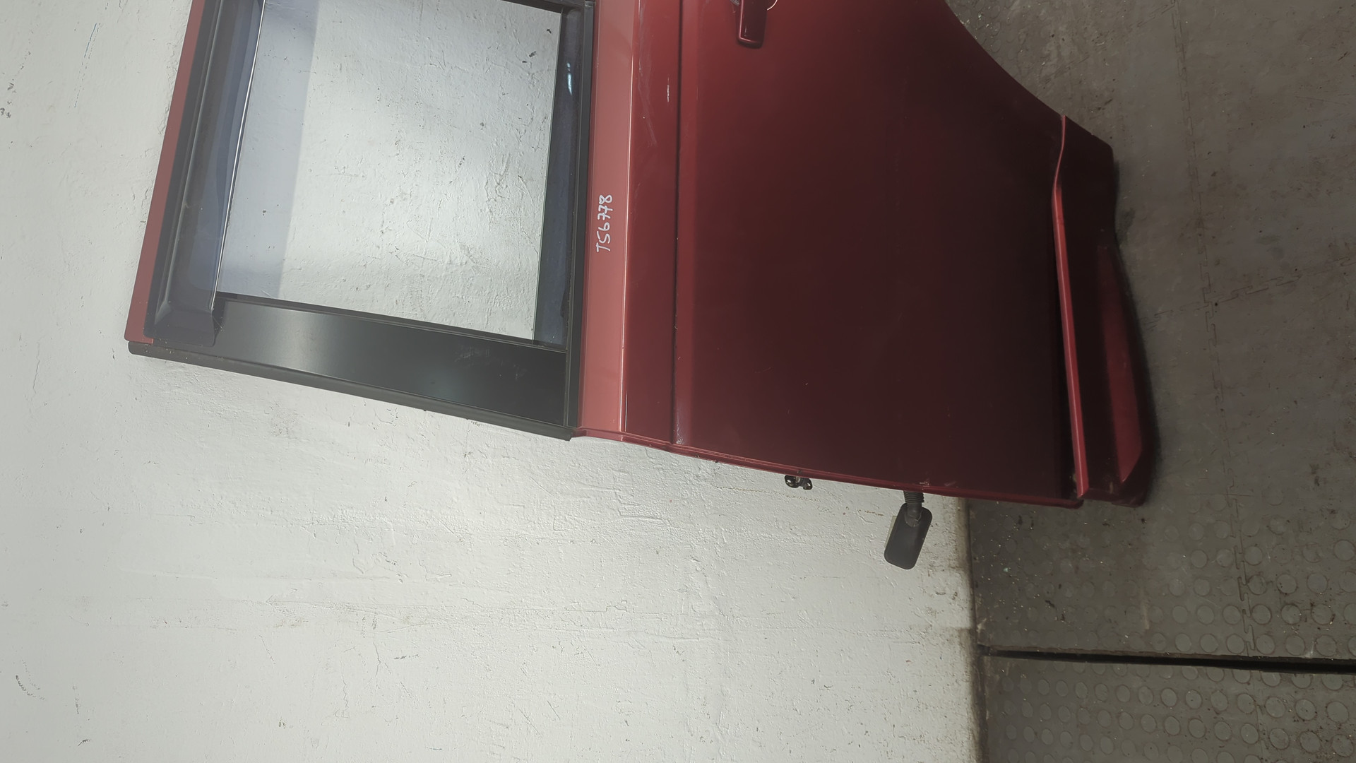 Дверь задняя левая