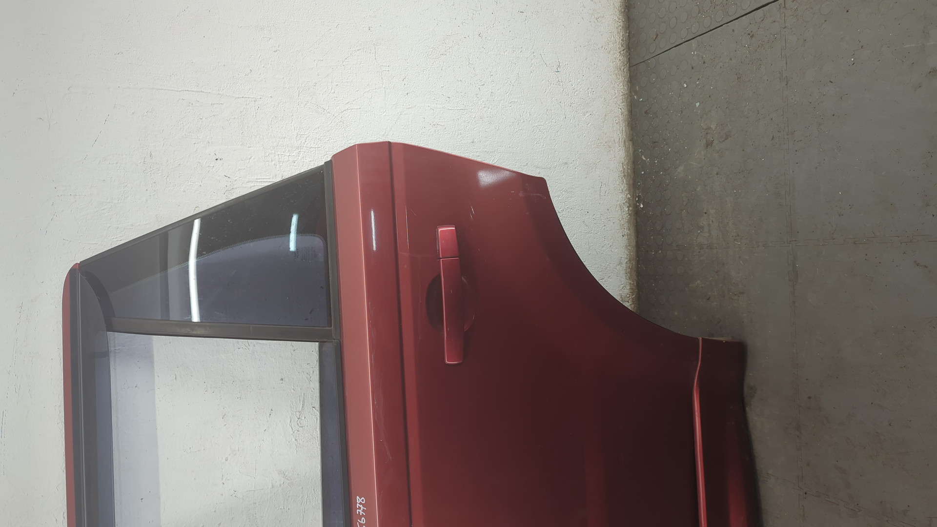 Дверь задняя левая