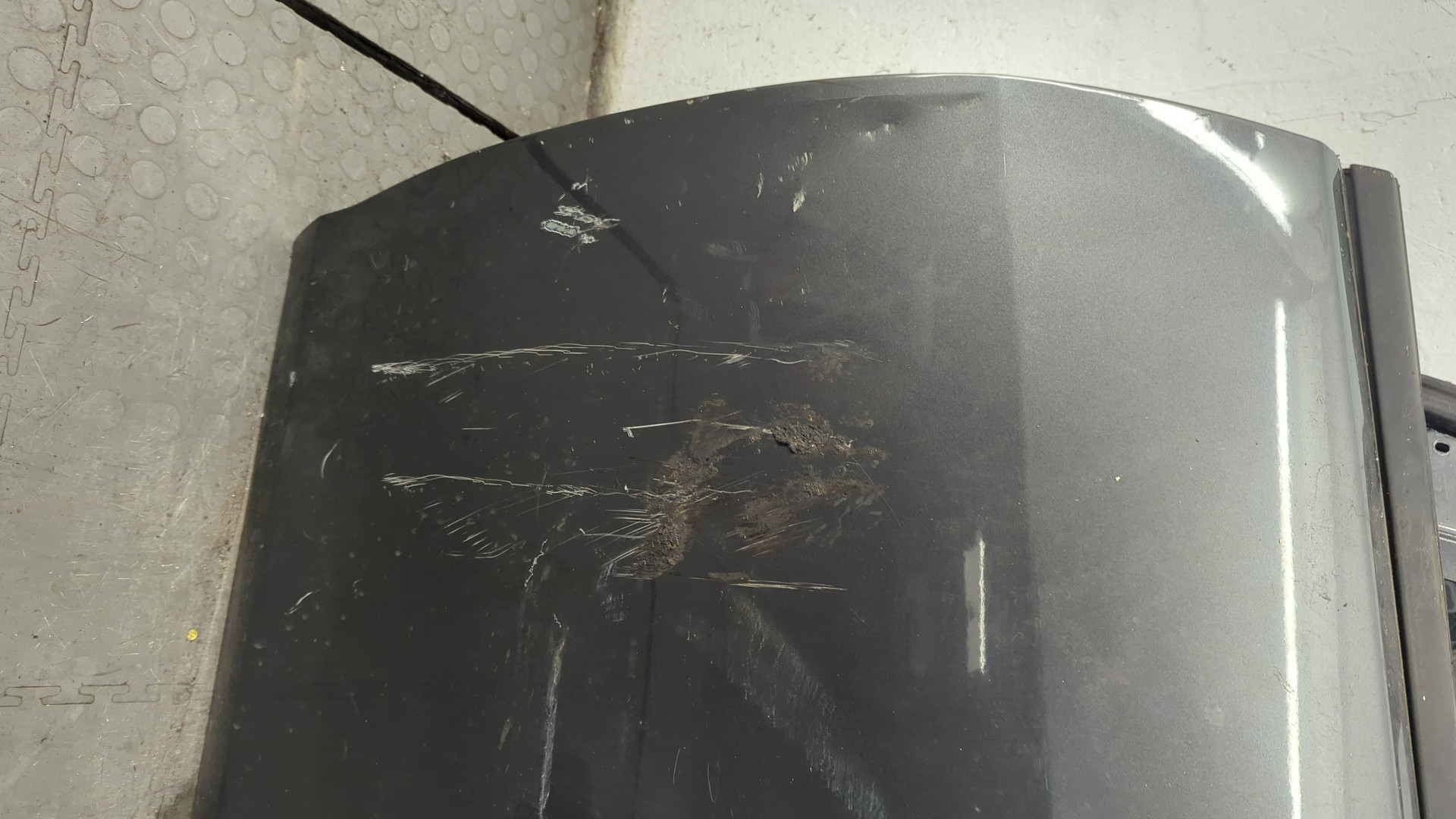 Дверь передняя левая