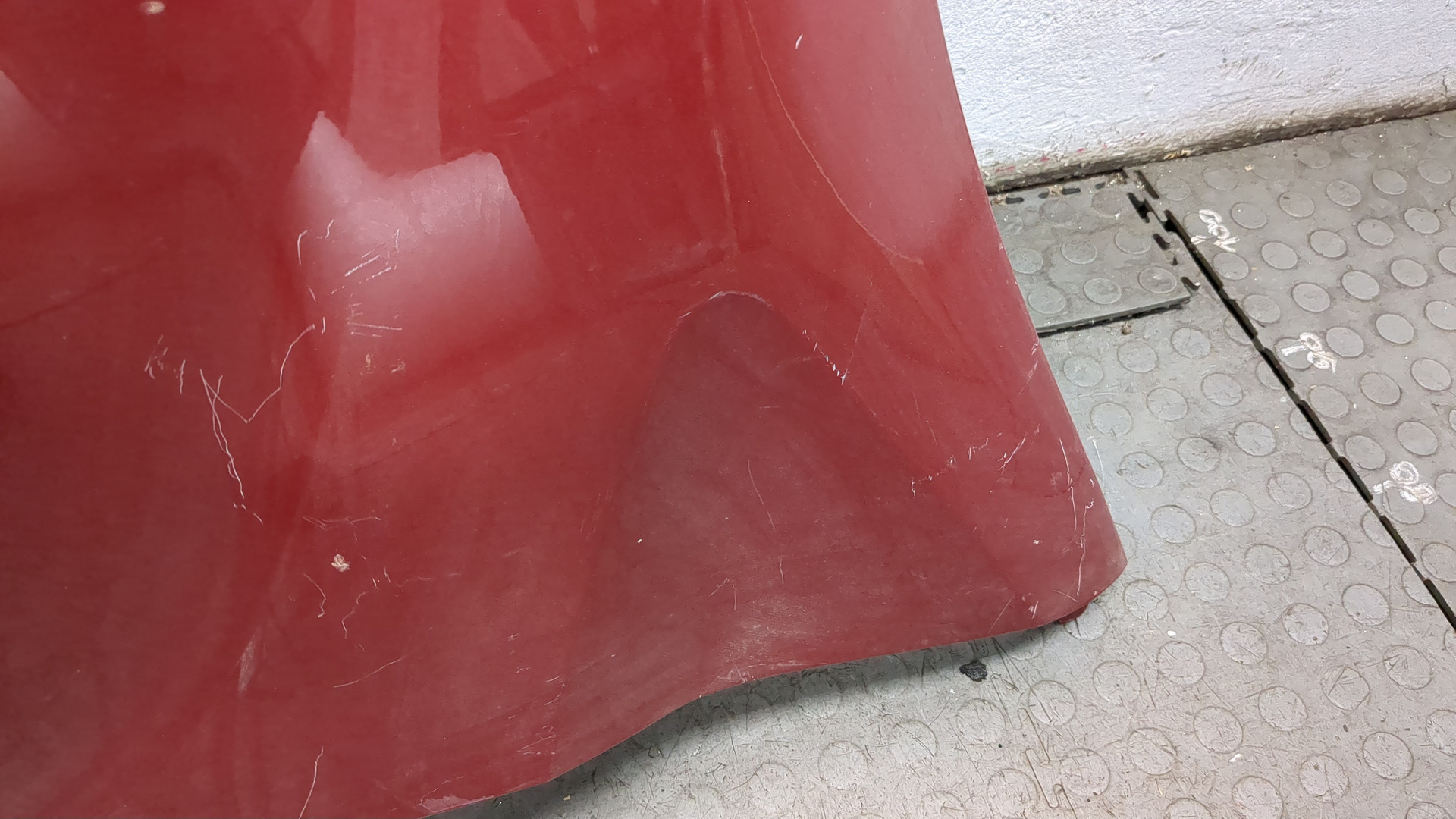 Крыло переднее левое