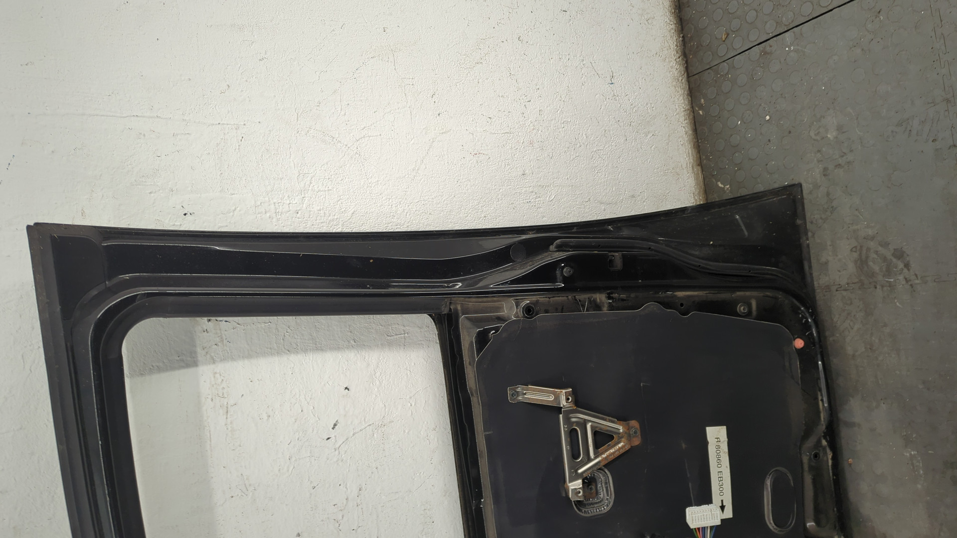 Дверь передняя правая