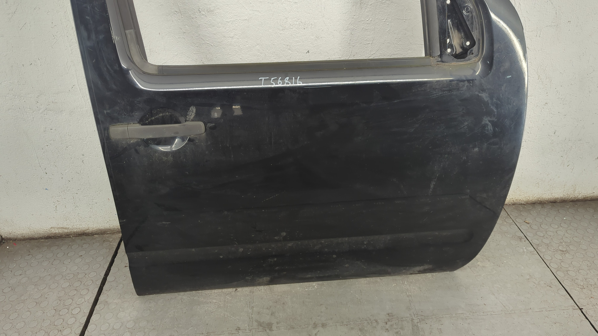 Дверь передняя правая