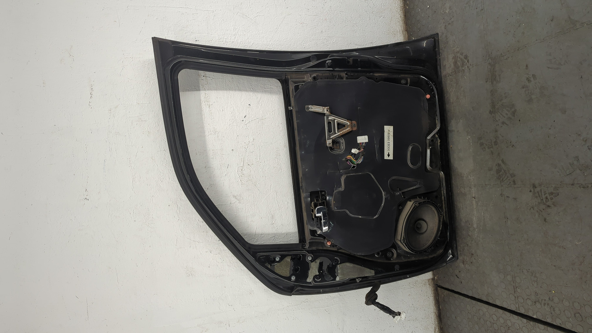 Дверь передняя правая