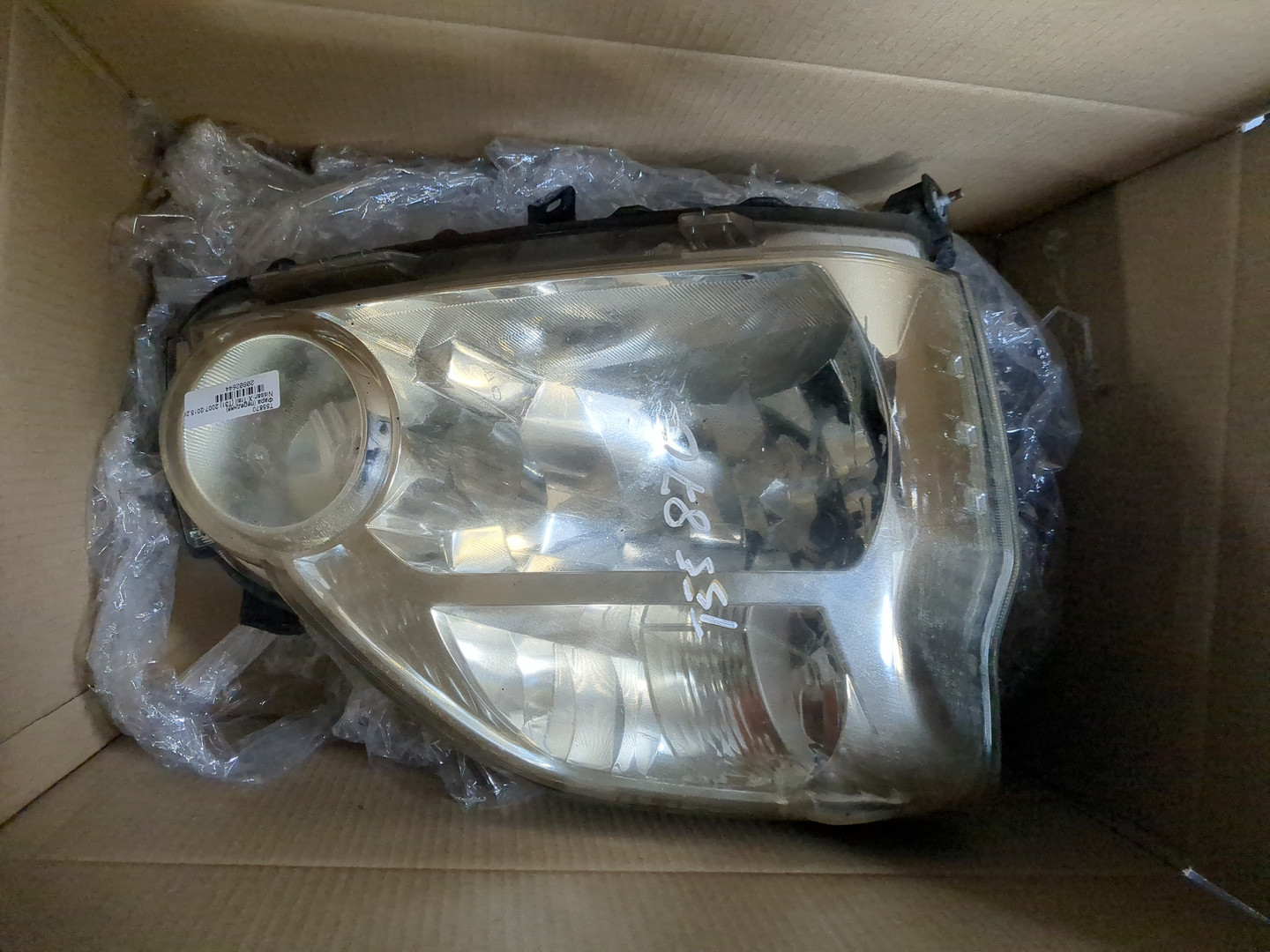 Фара правая