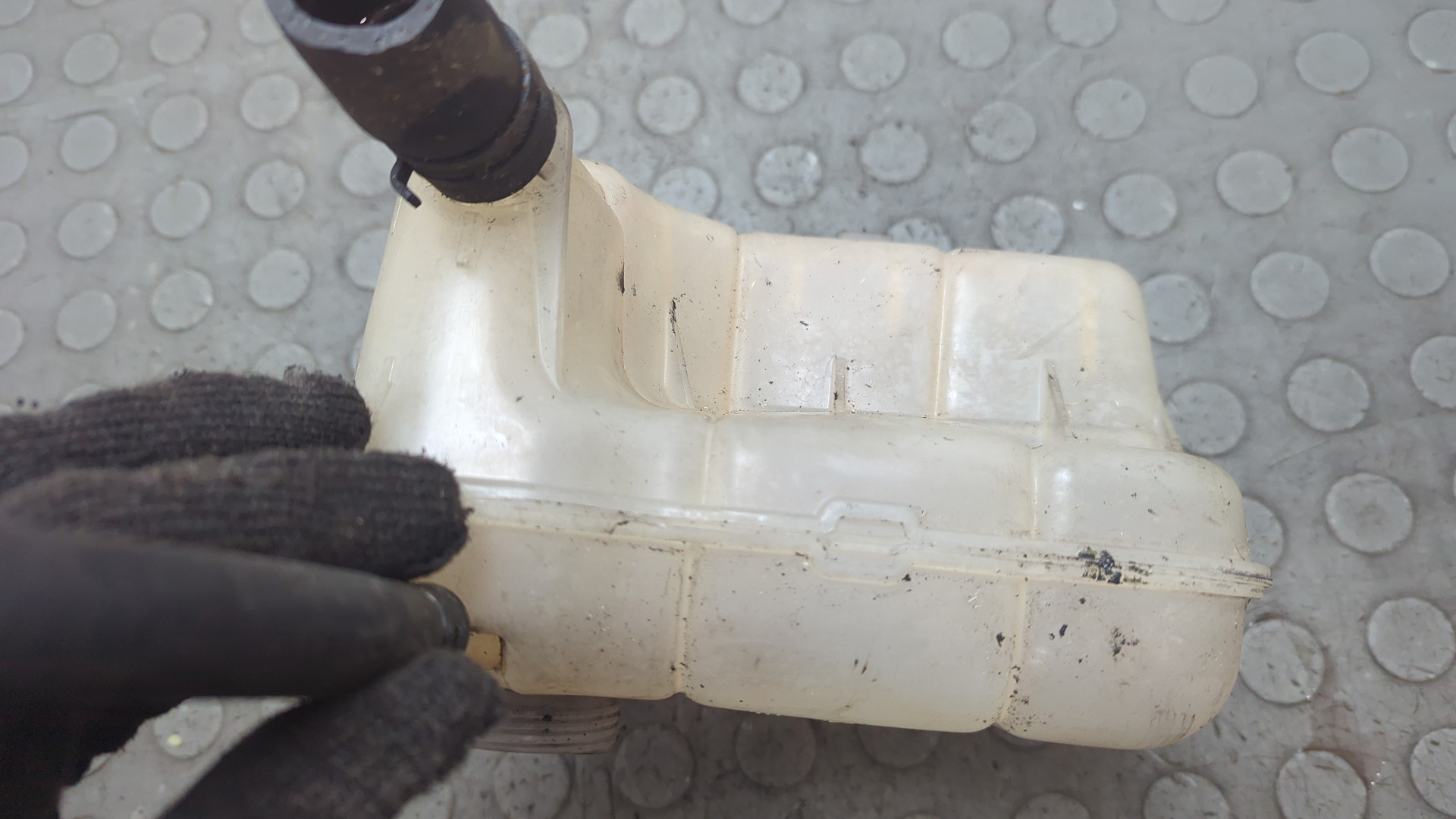 Бачок расширительный