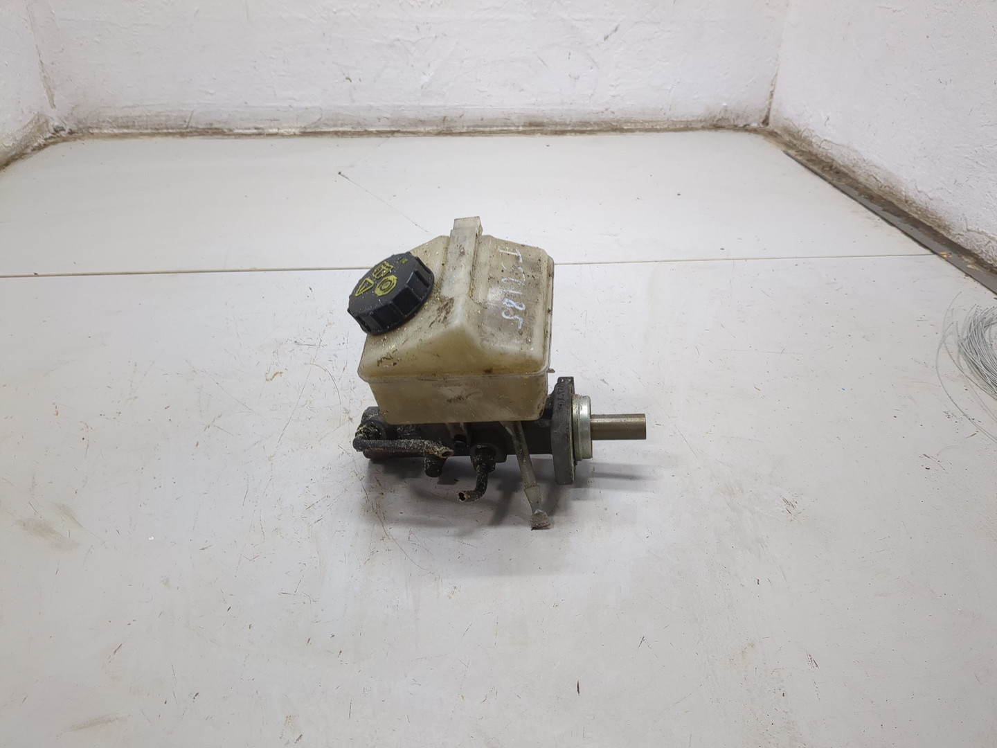 Цилиндр тормозной главный