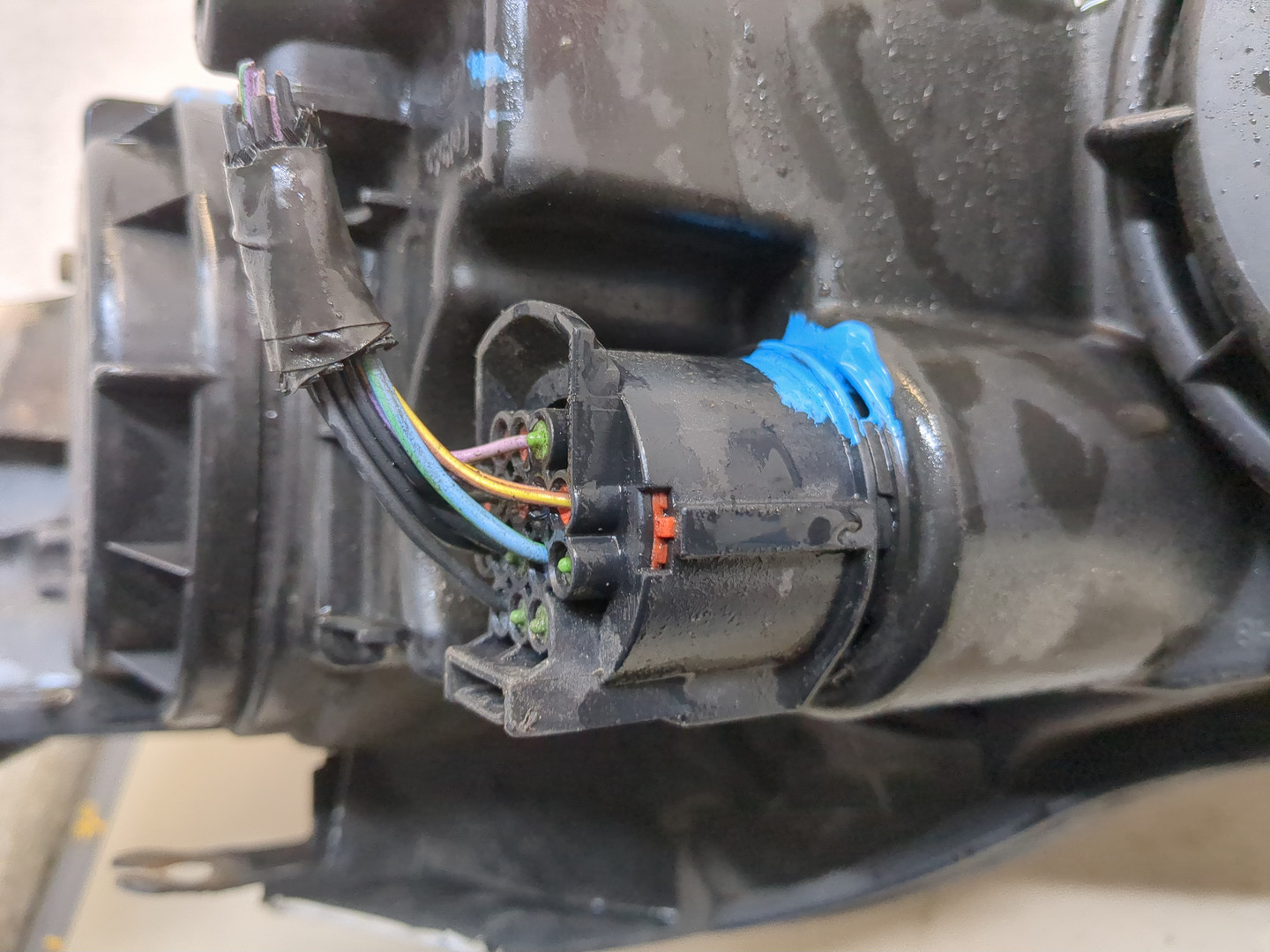 Фара правая