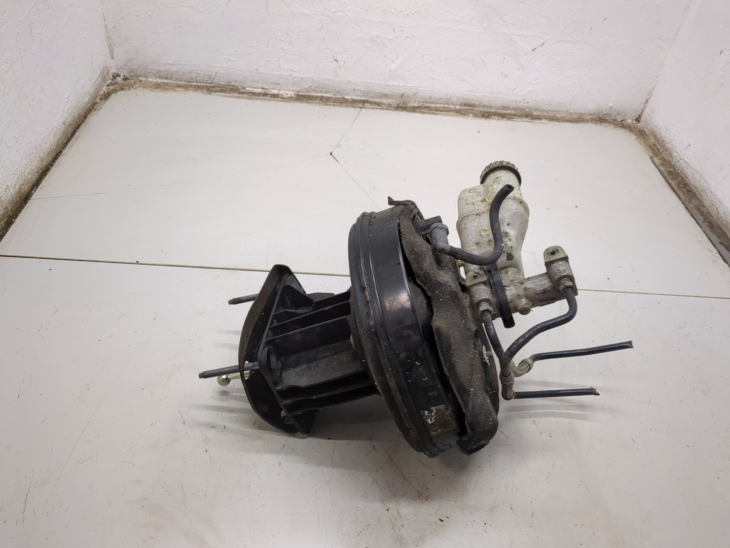 Цилиндр тормозной главный