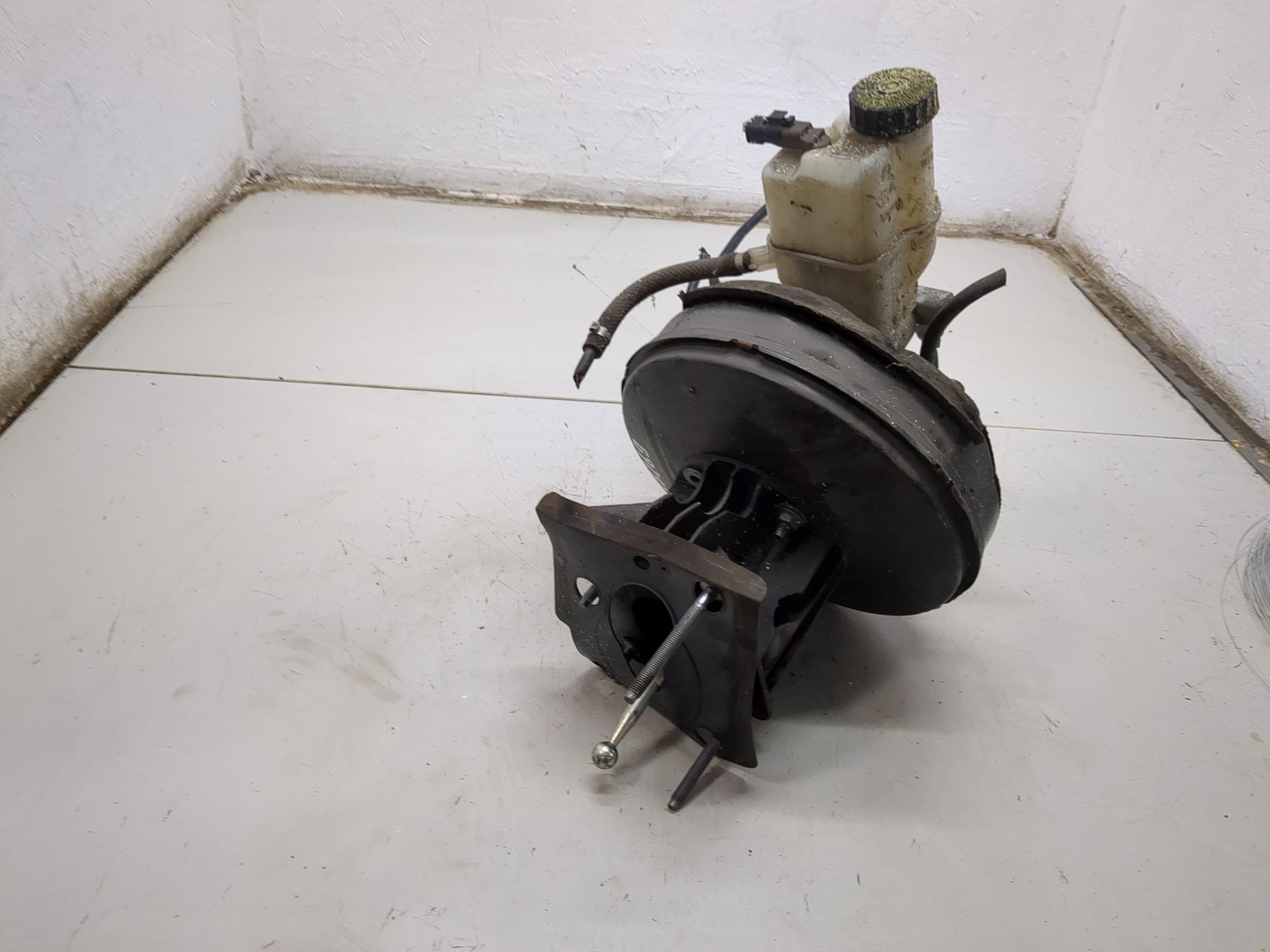 Цилиндр тормозной главный