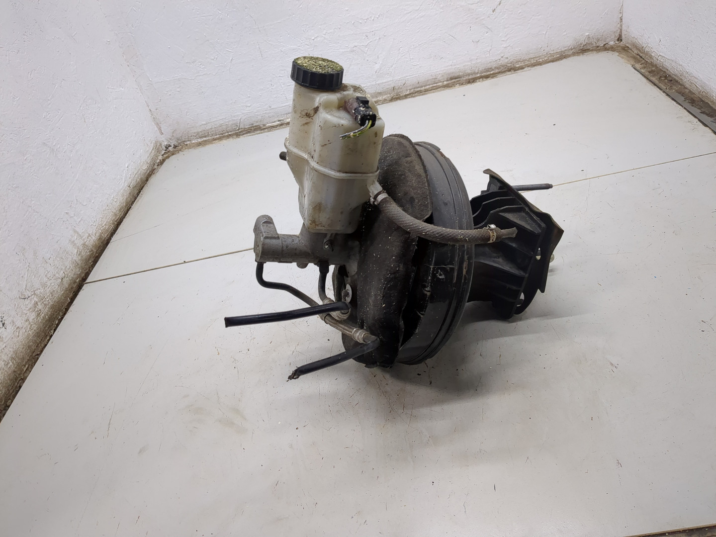 Цилиндр тормозной главный