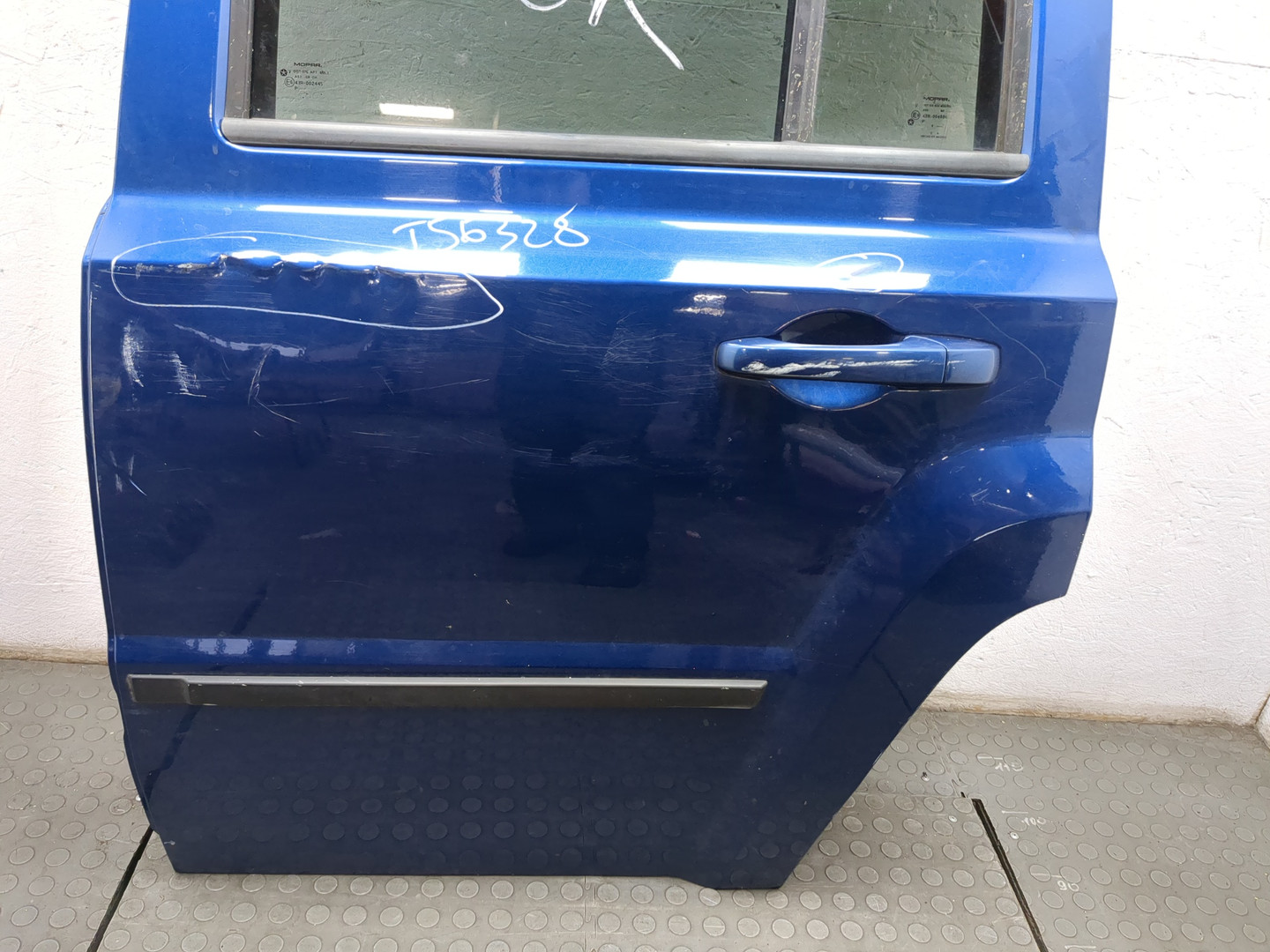 Дверь задняя левая