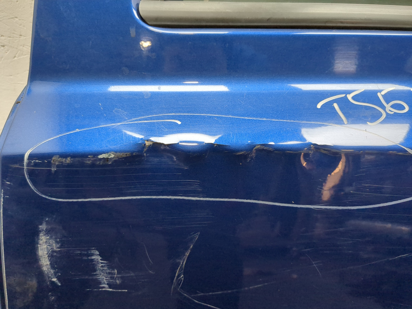 Дверь задняя левая