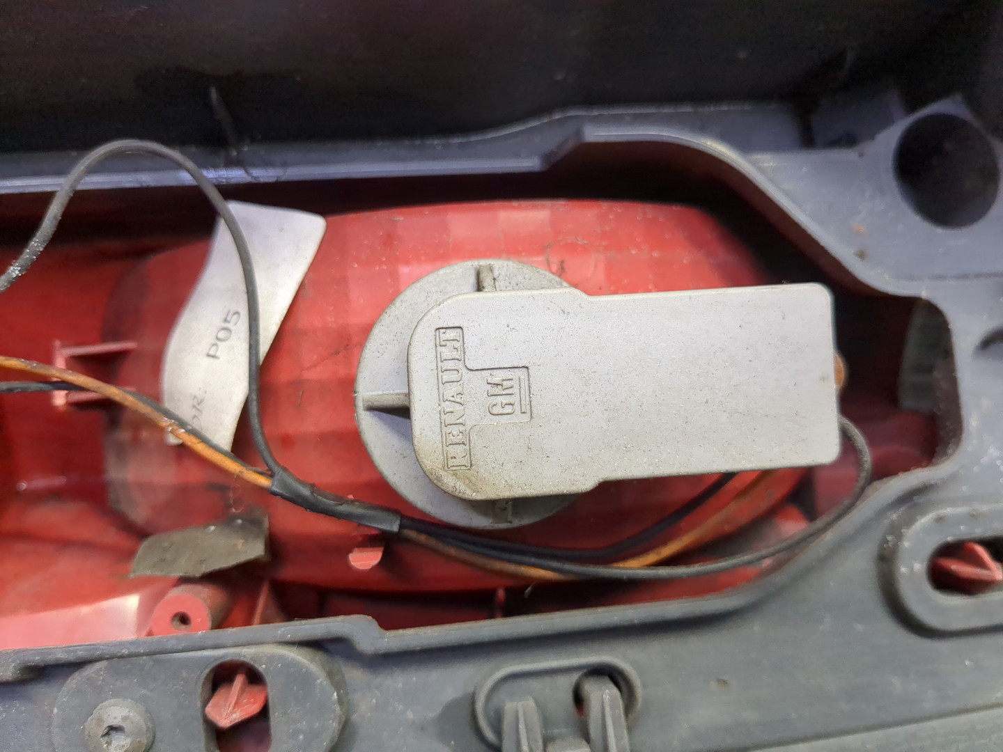 Фонарь задний правый