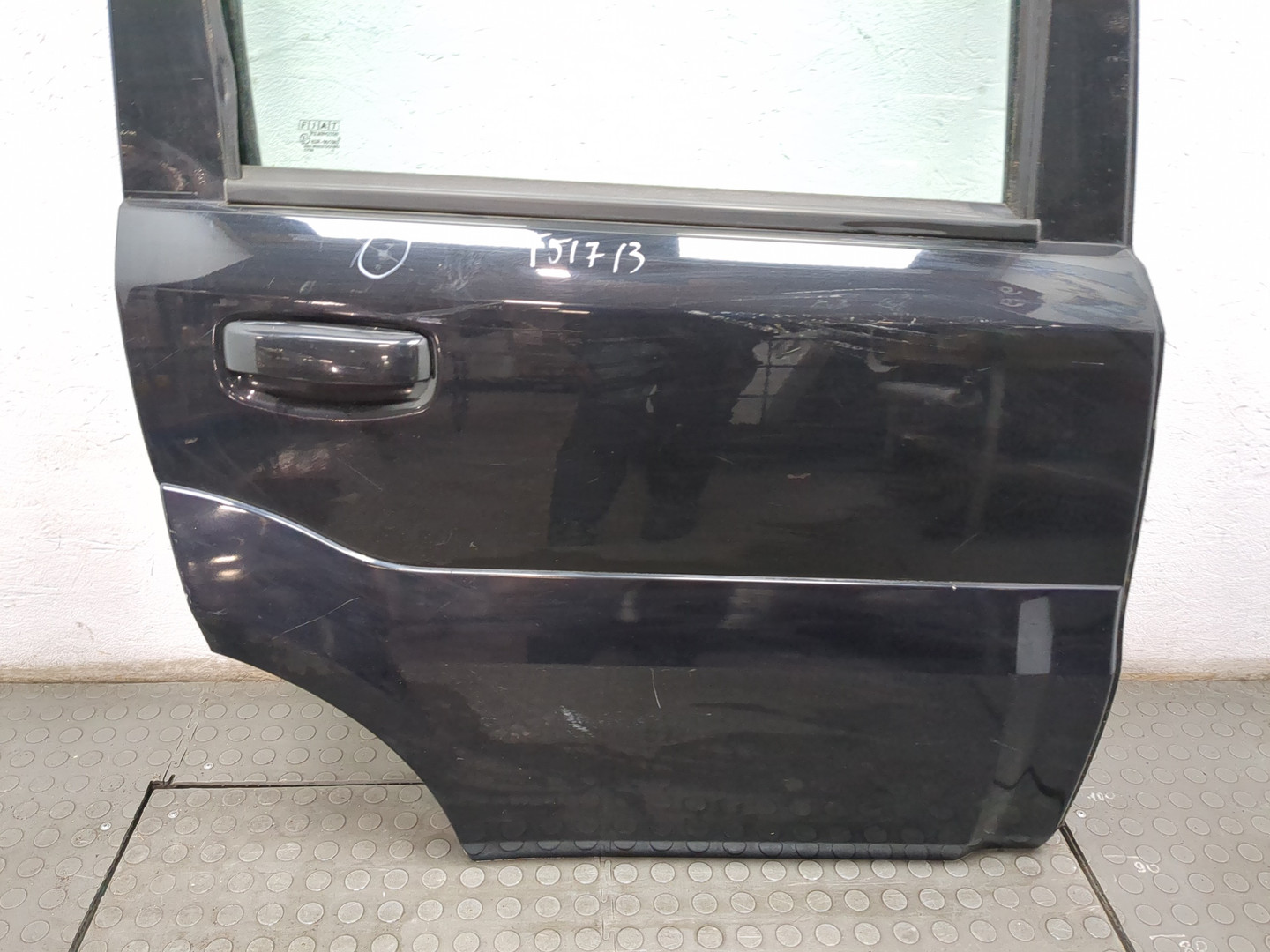 Дверь задняя правая