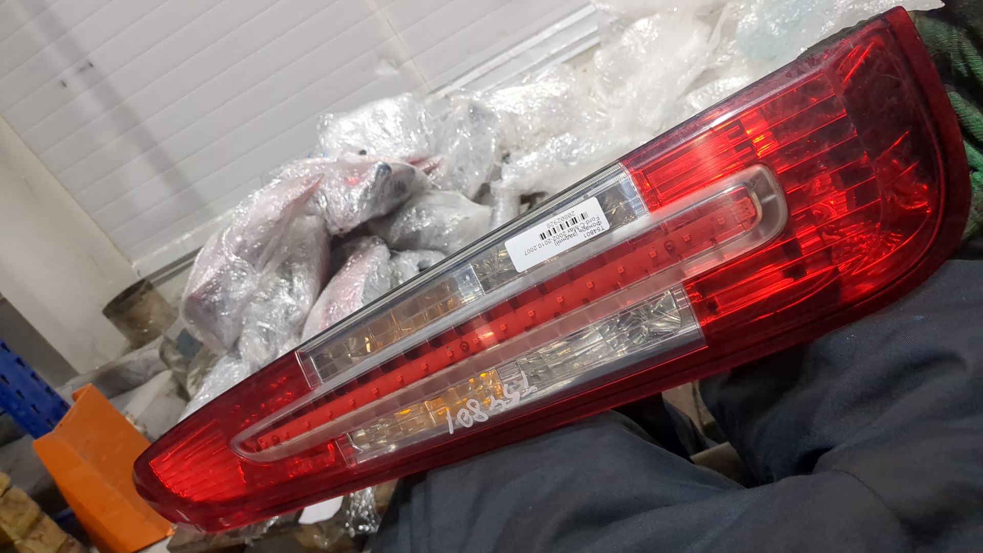 Фонарь задний левый