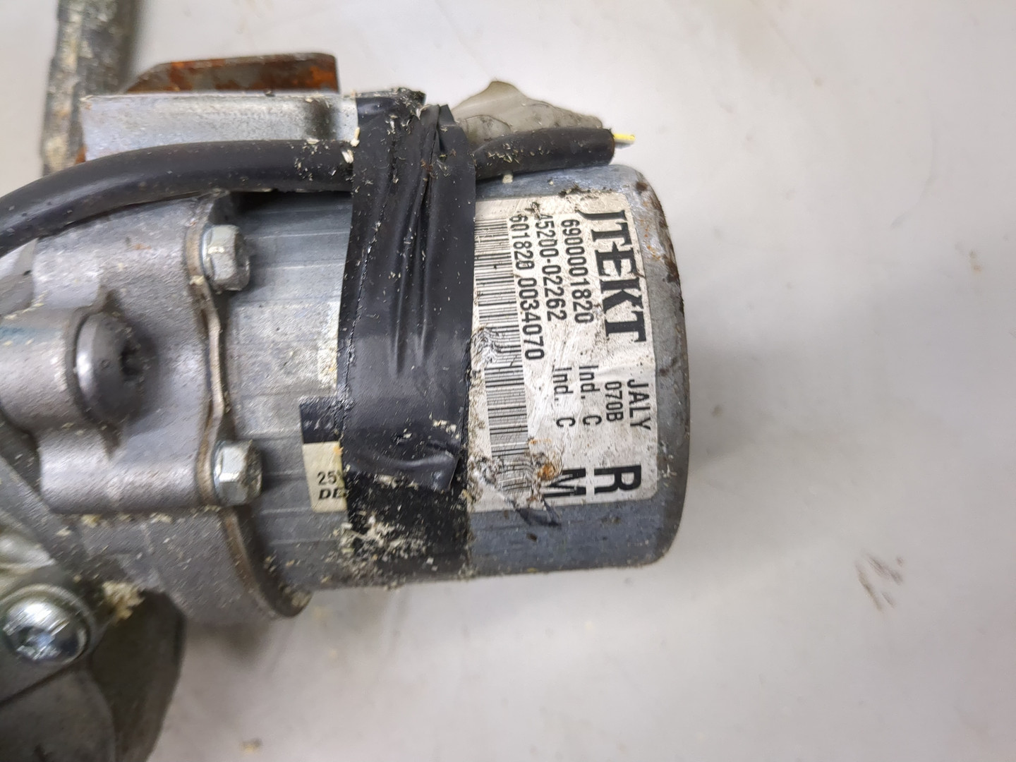 Серводвигатель рулевой рейки