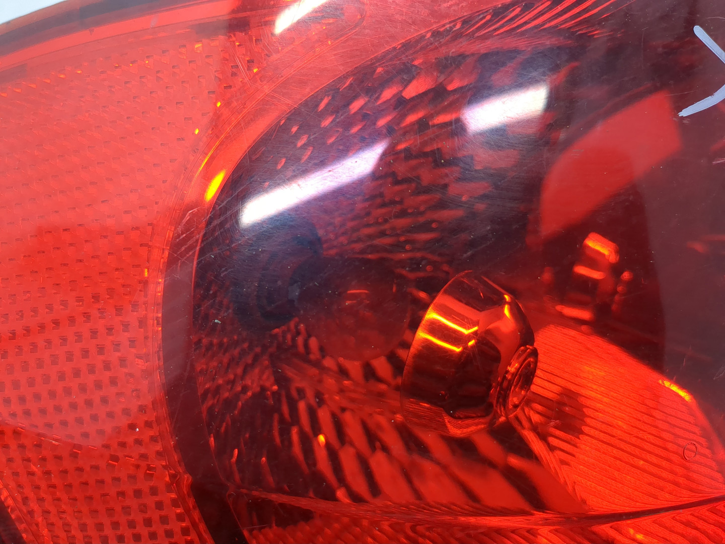 Фонарь задний левый