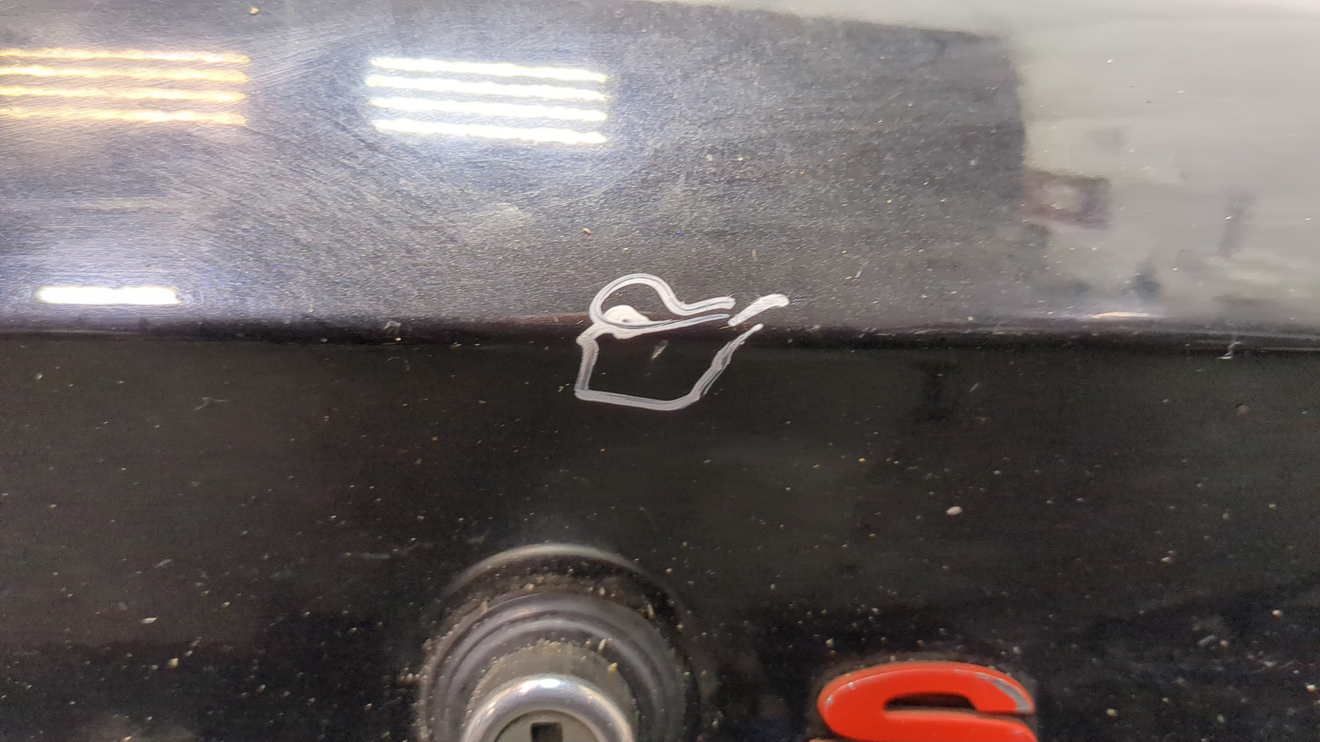 Дверь багажника