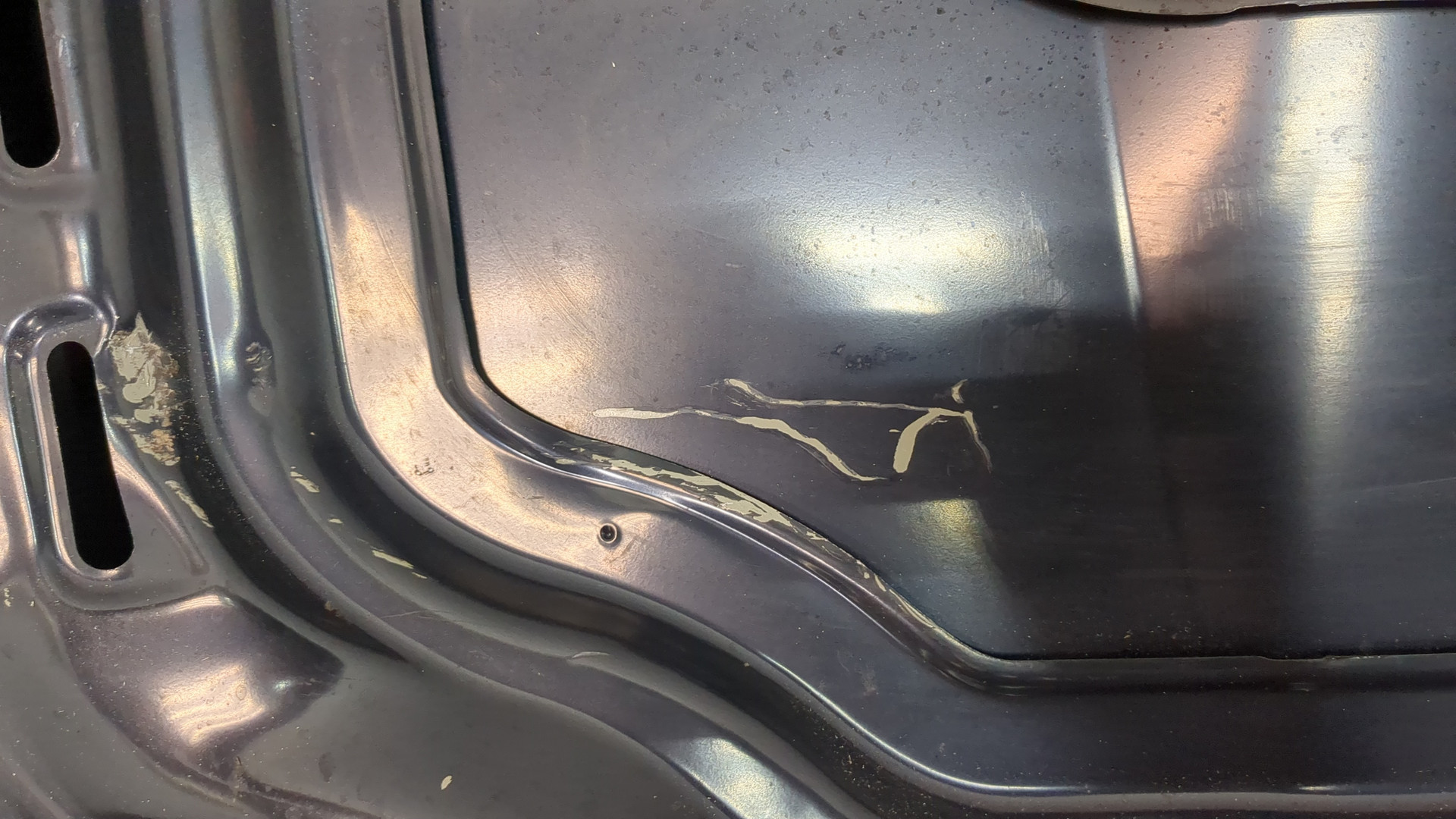 Дверь багажника