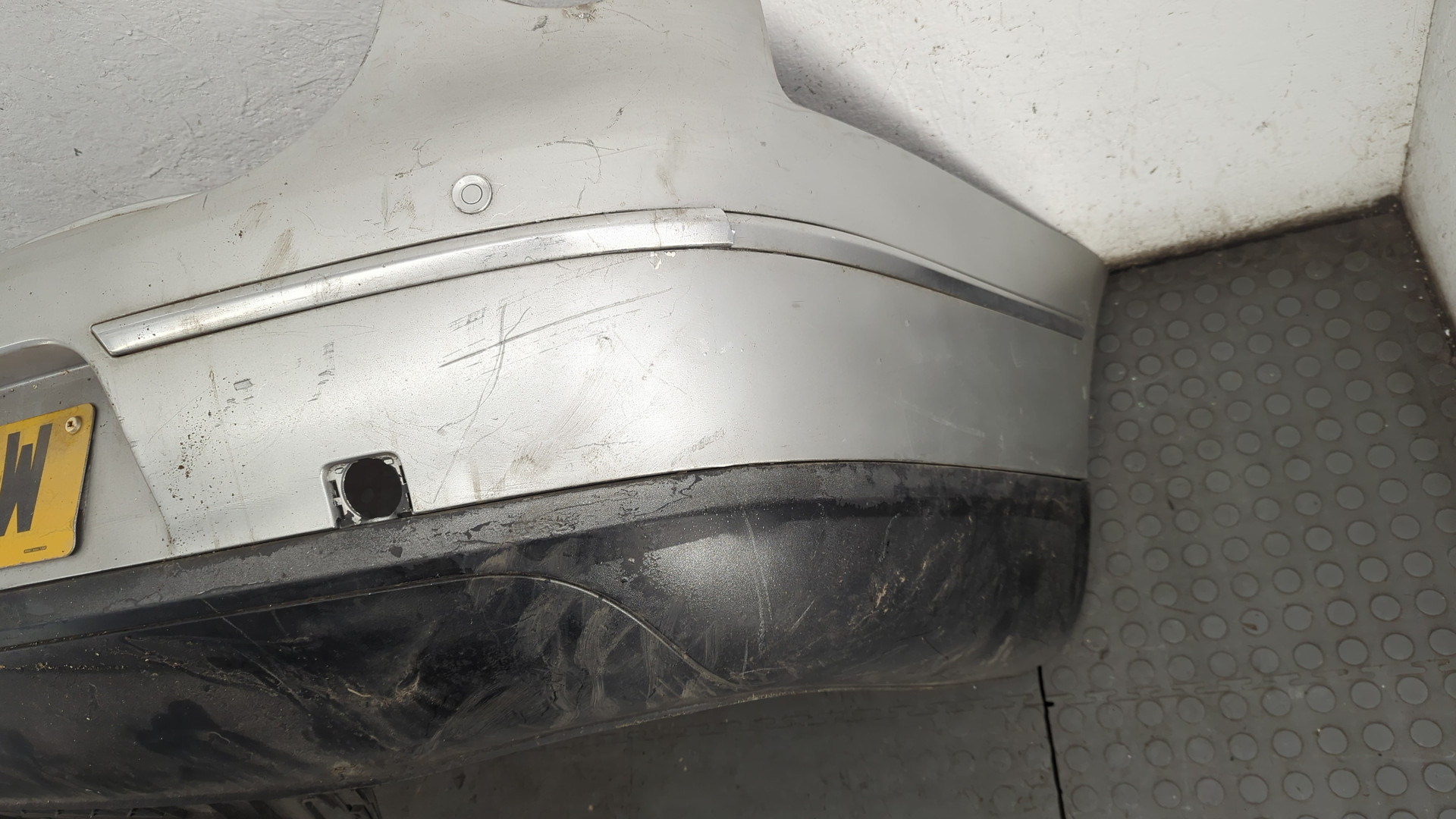 Бампер задний