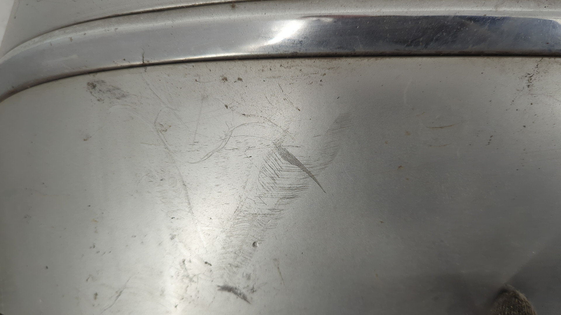 Бампер задний