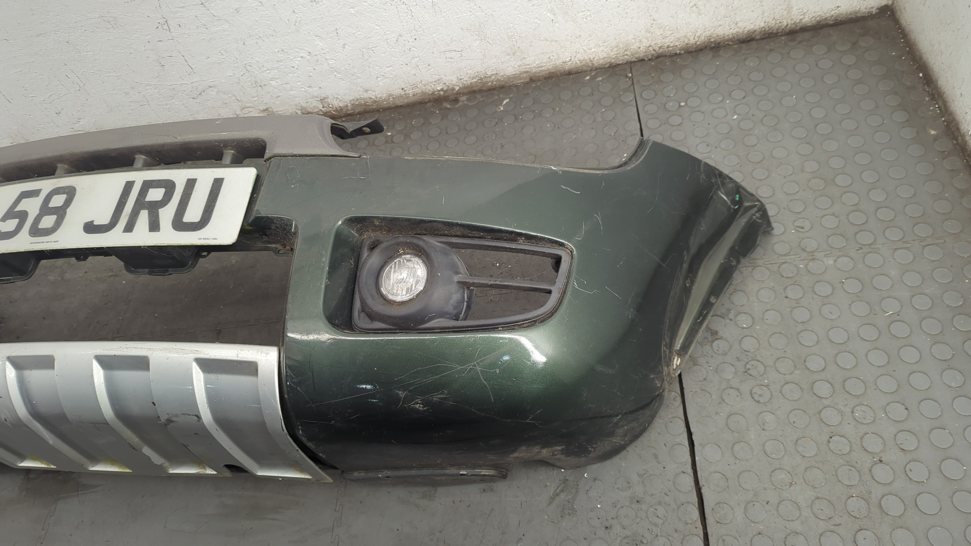 Бампер передний